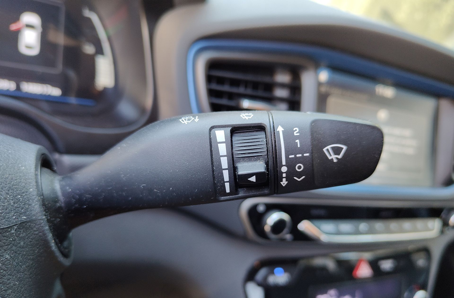 Hyundai Ioniq 1.6 GDI HEV Klass DCT - foto 27