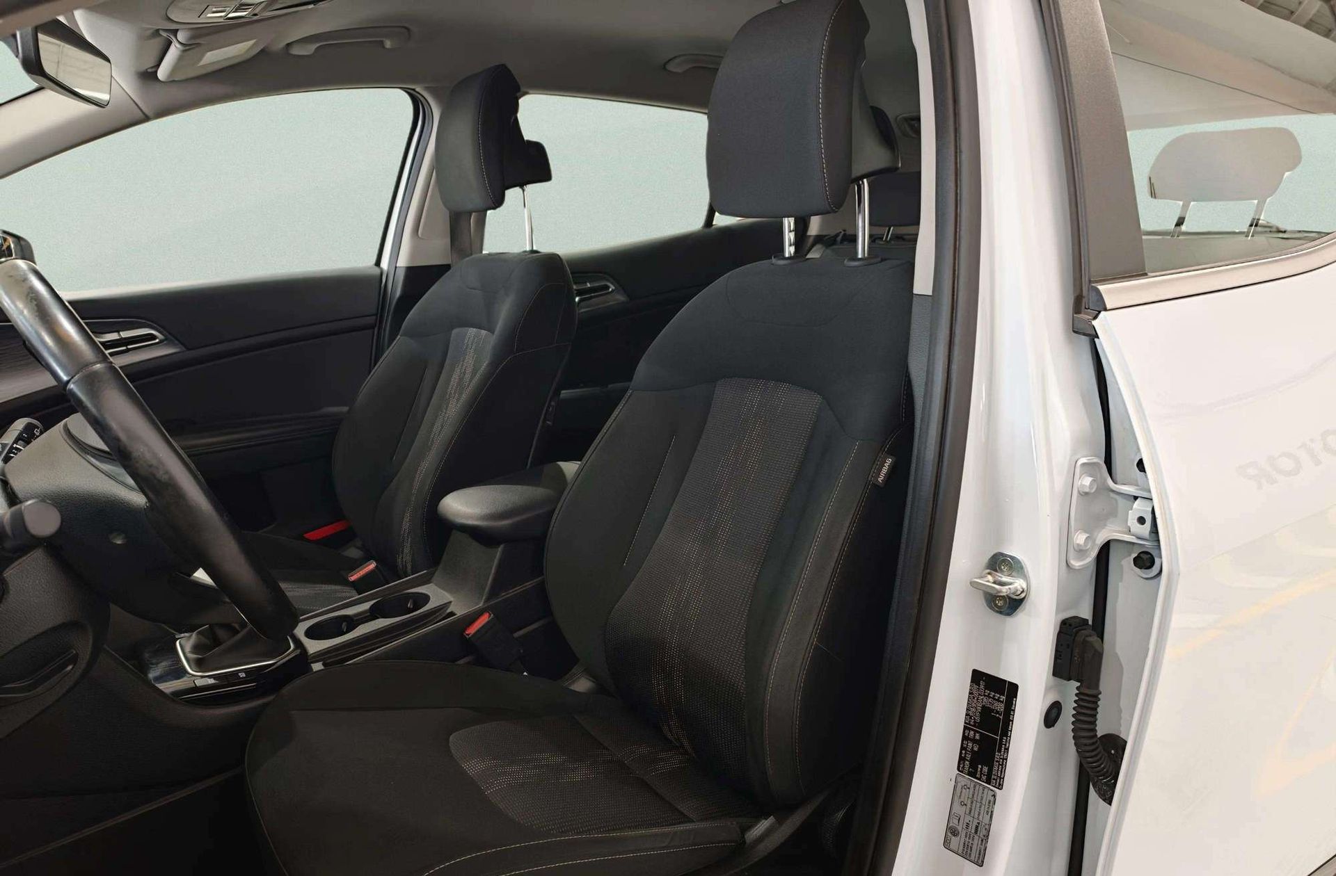 Kia Sportage 1.6 T-GDi Drive 4x2 - foto 12