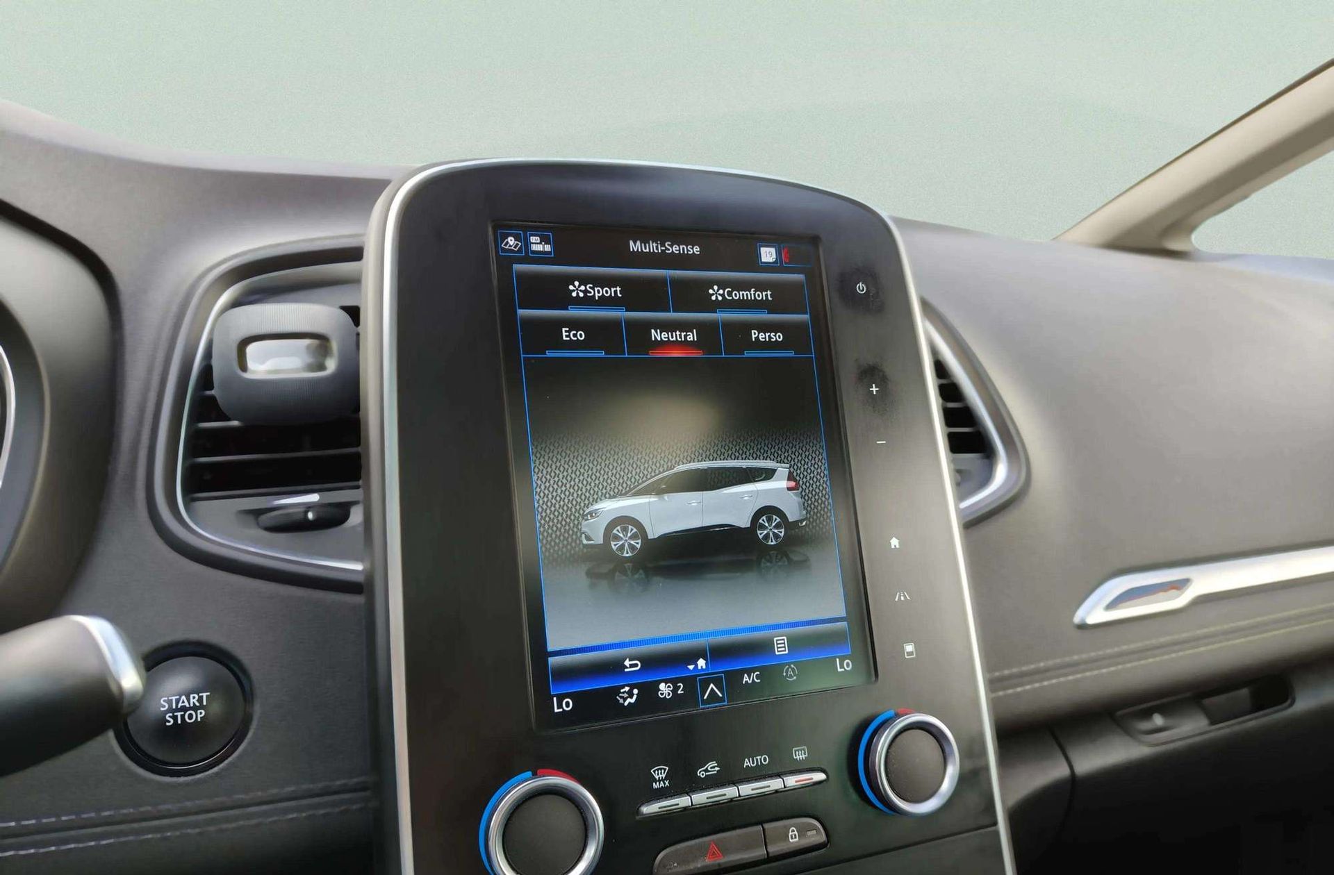 Renault Grand Scénic Zen TCe GPF 7 plazas - foto 10