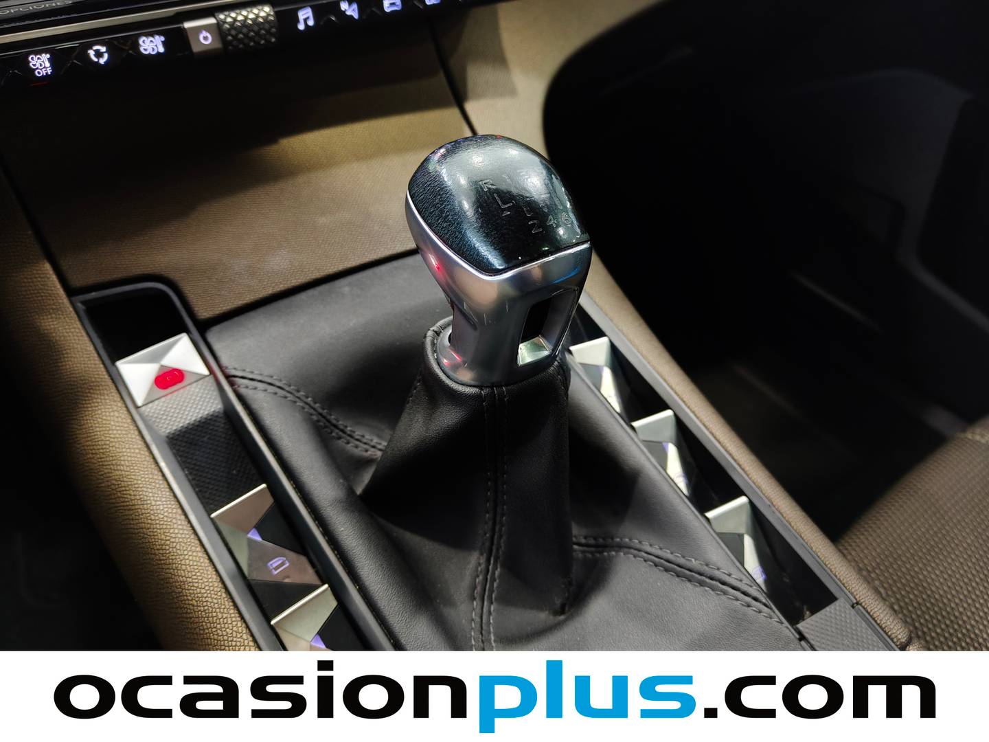DS DS 7 Crossback DS DS7 Crossback PureTech 130 So Chic (130 CV) de segunda mano
