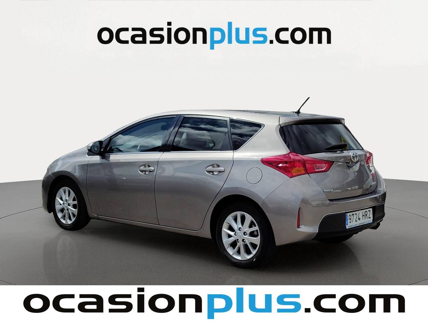 Foto trasera Toyota Auris Toyota Auris 120D Active (124 CV) izquierda