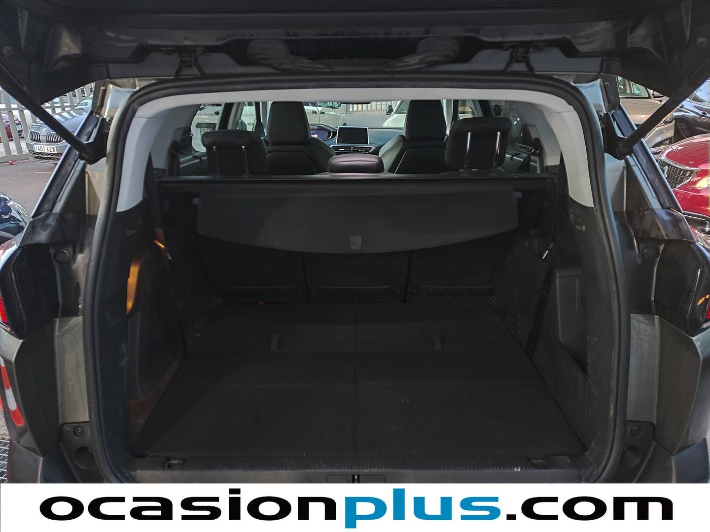 Foto Peugeot 5008 Peugeot 5008 BlueHDi 130 S&S Allure (130 CV) 7 Plazas