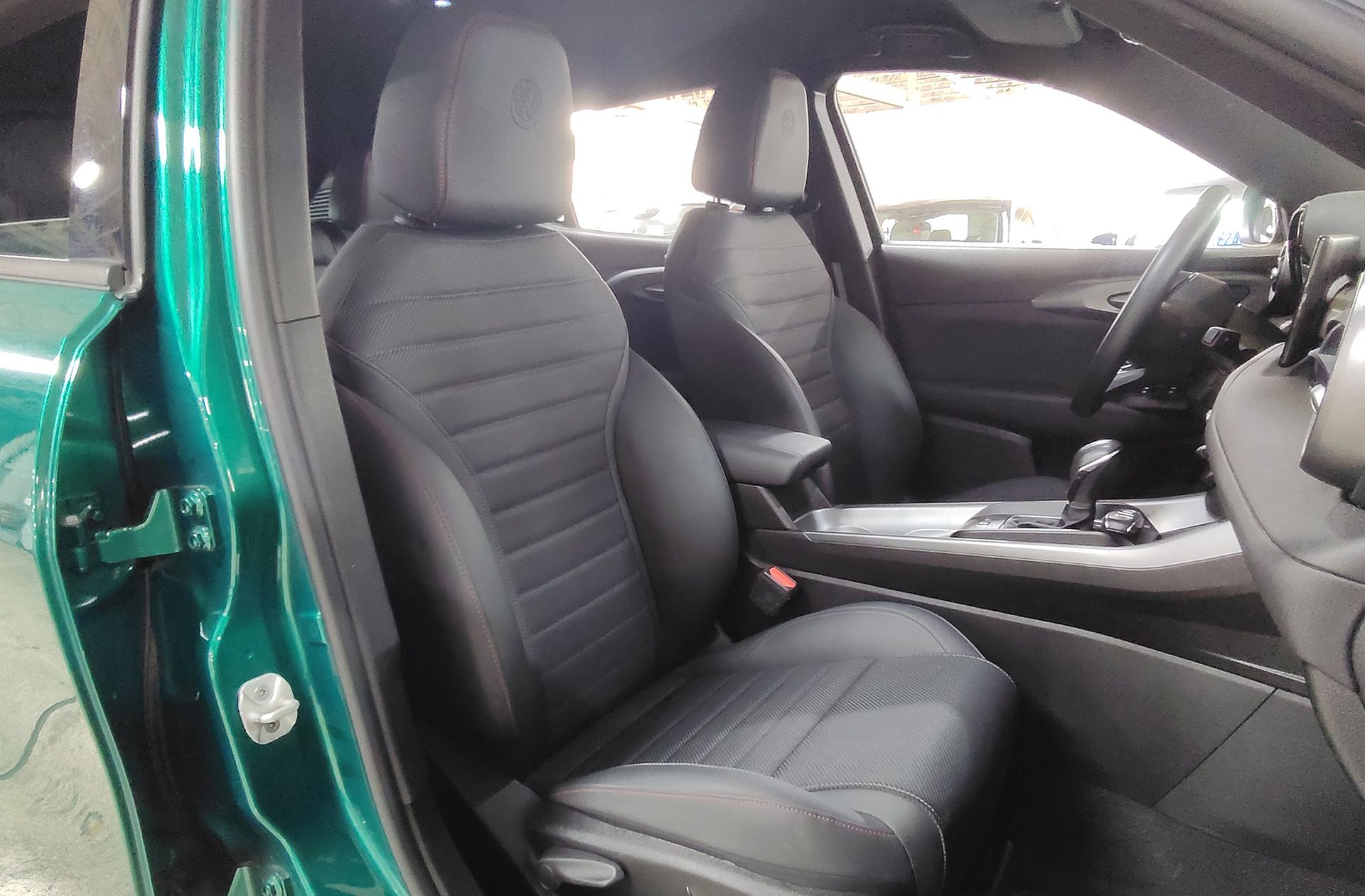 Alfa Romeo Tonale 1.5 MHEV Sprint FWD - foto 19