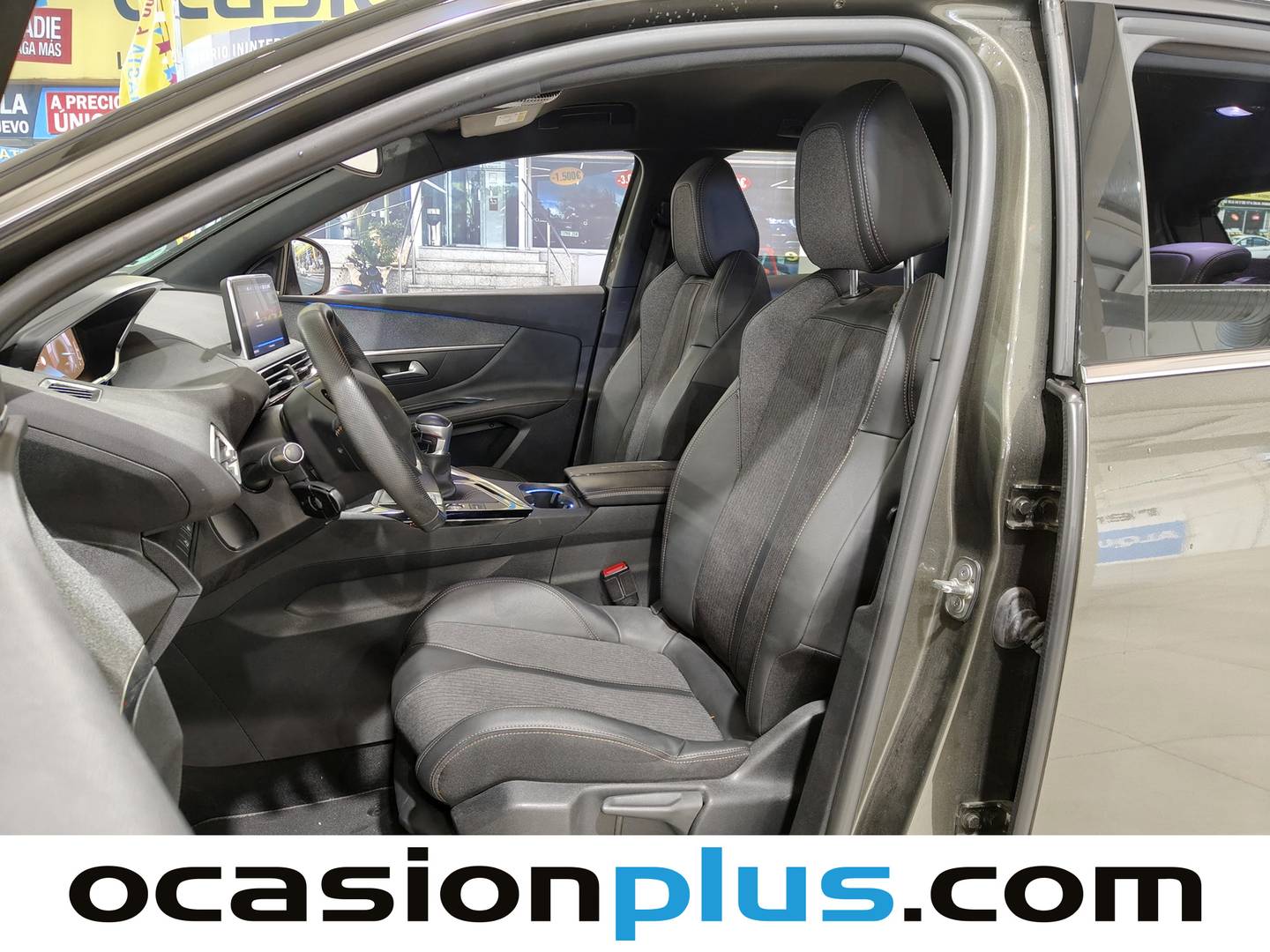 Foto asientos delanteros Peugeot 3008 Peugeot 3008 BlueHDI 130 S&S GT Line (130 CV)