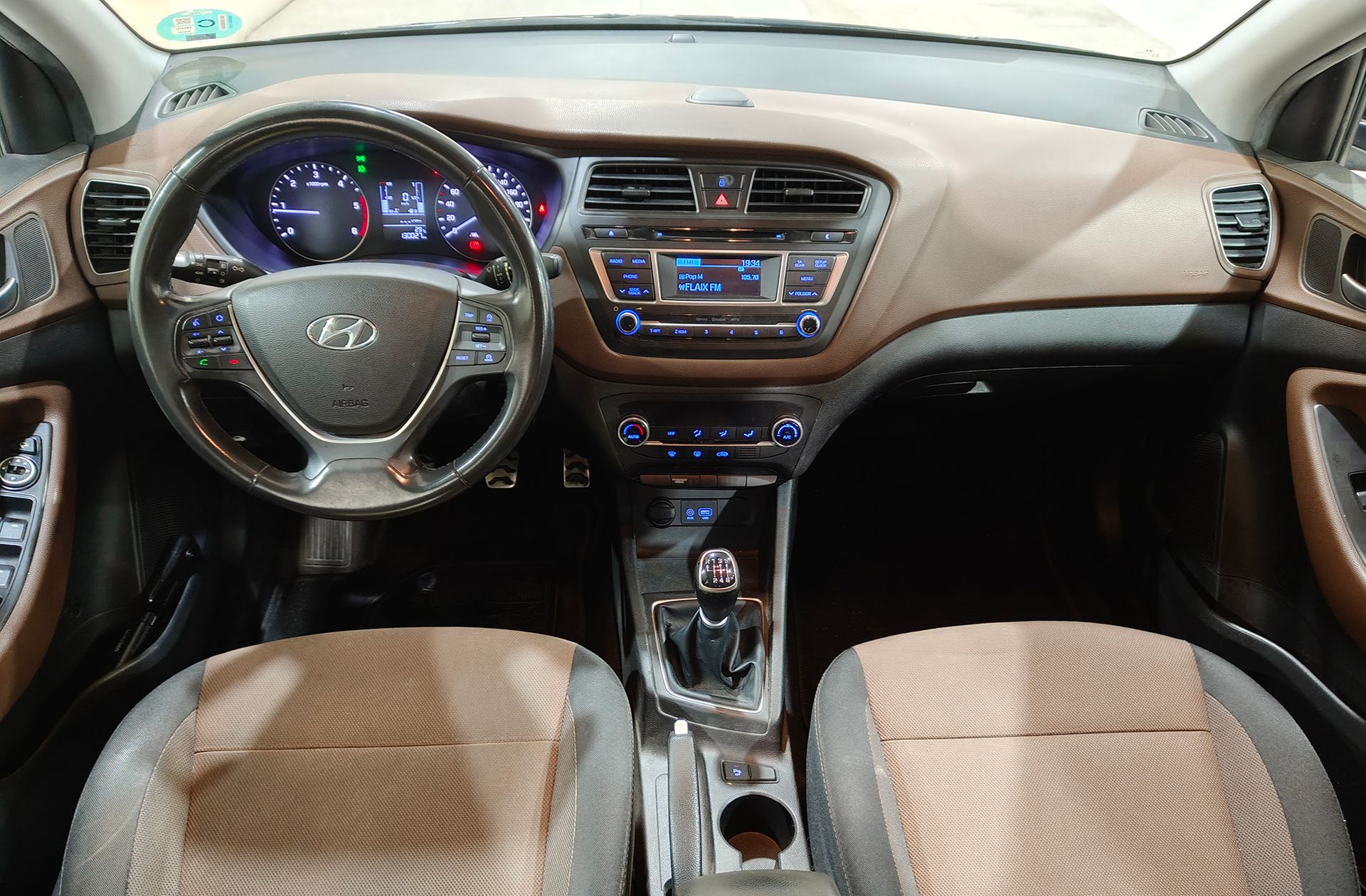 Hyundai i20 1.4 CRDi Tecno - foto 6