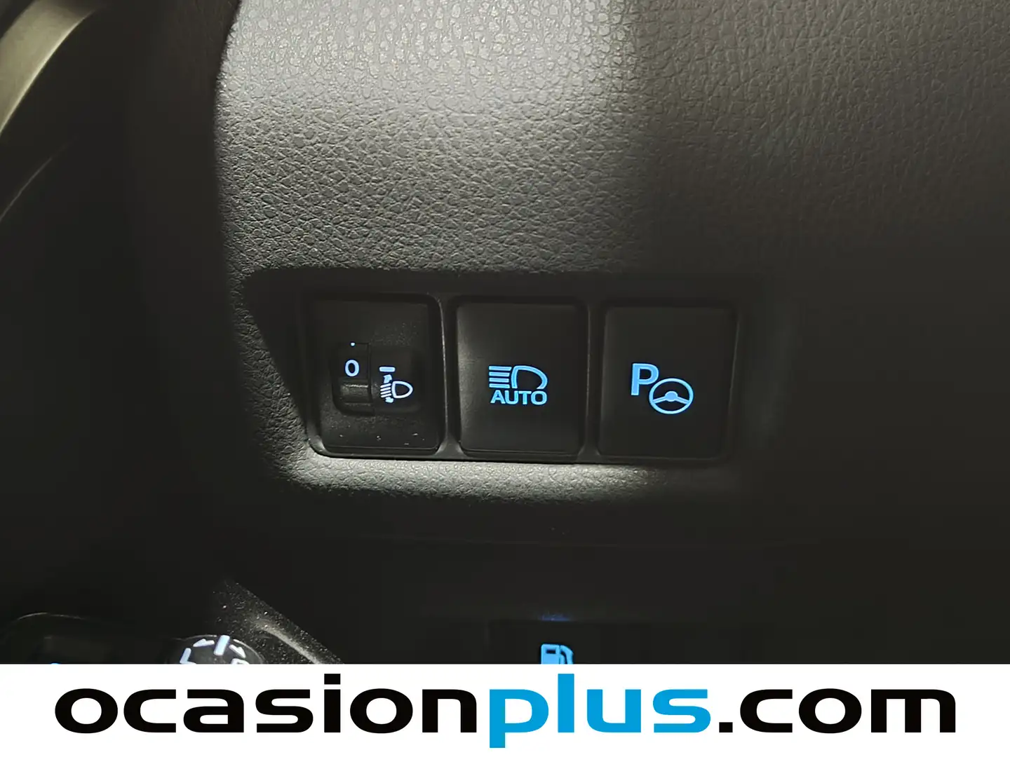 Foto Toyota C-HR Toyota C-HR 1.8 125H Advance (122 CV)