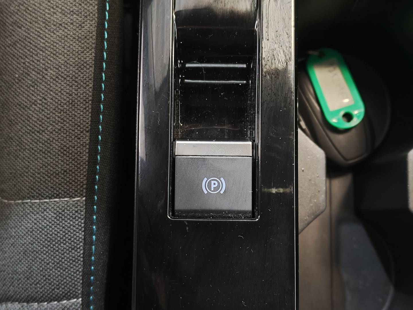 Citroën C4 Citroen C4 BlueHDi 130 S&S Feel Pack EAT8  (130 CV) automático