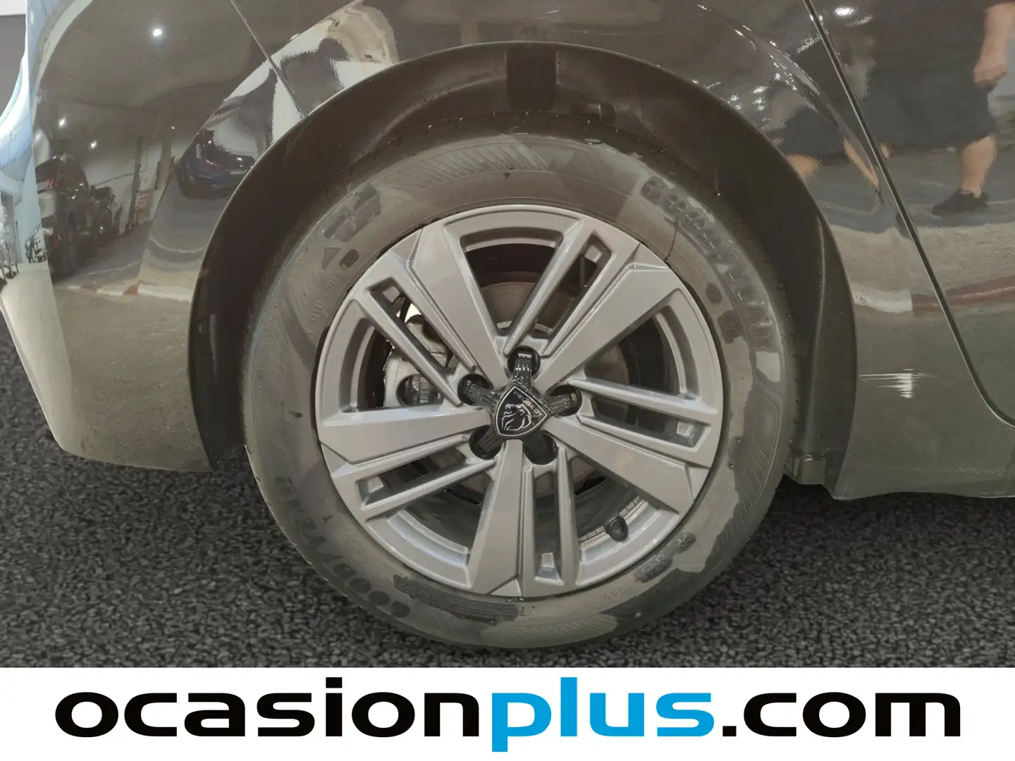 Foto Peugeot 308 Peugeot 308 PureTech 130 S&S Active Pack EAT8 (130 CV)