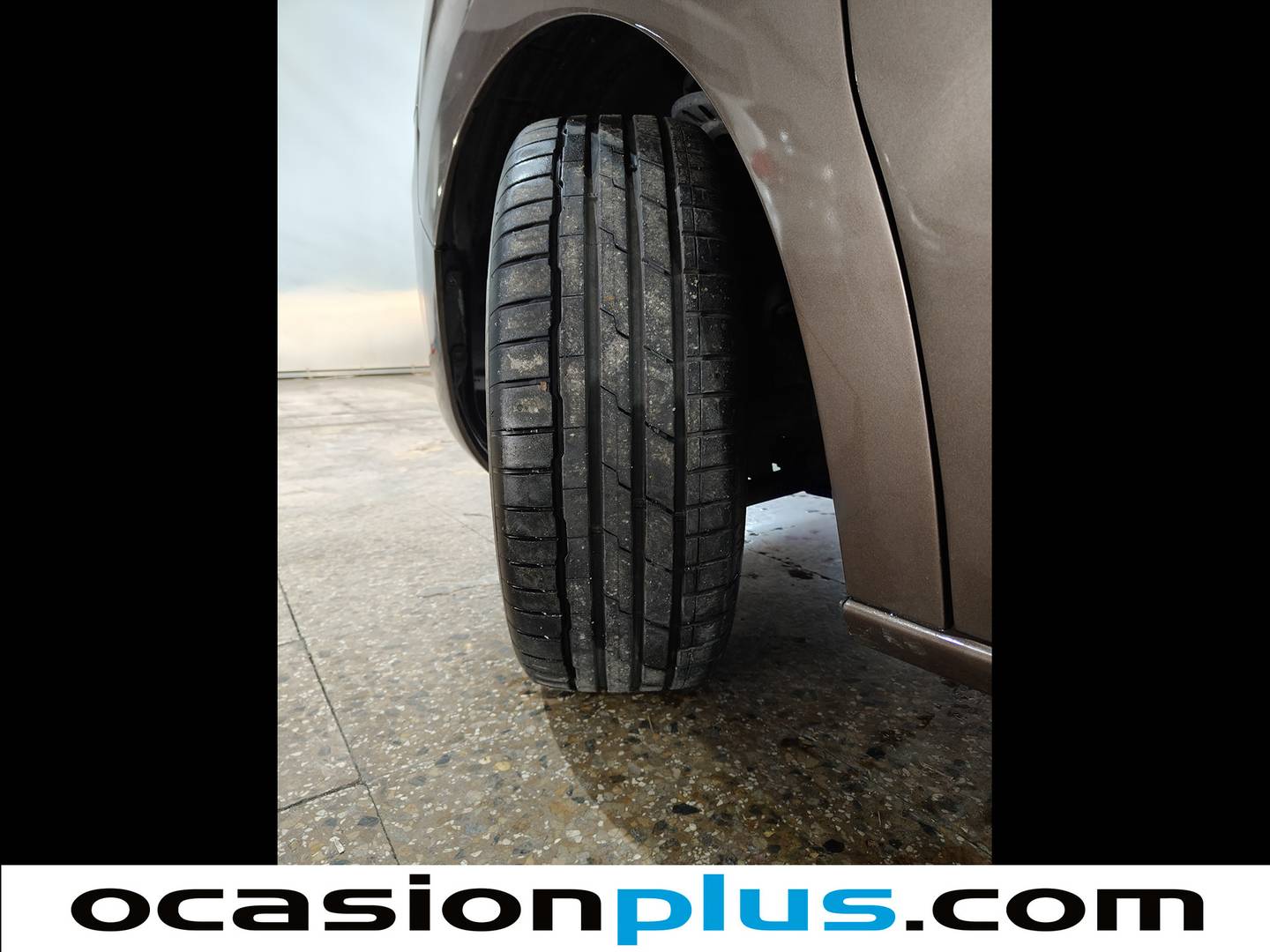 Foto Peugeot Traveller Peugeot Traveller 2.0 BlueHDi Business Long EAT8 (180 CV) 9 Plazas