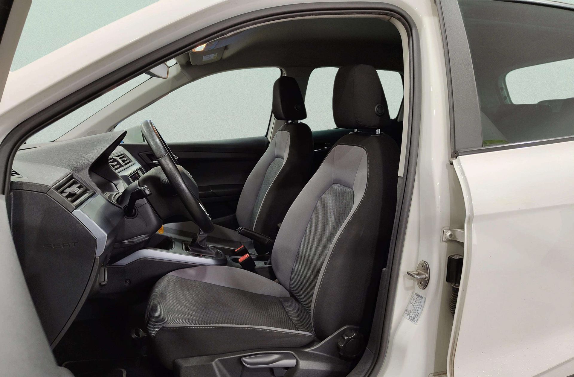 SEAT Arona 1.0 TSI Ecomotive Style Edition - foto 9