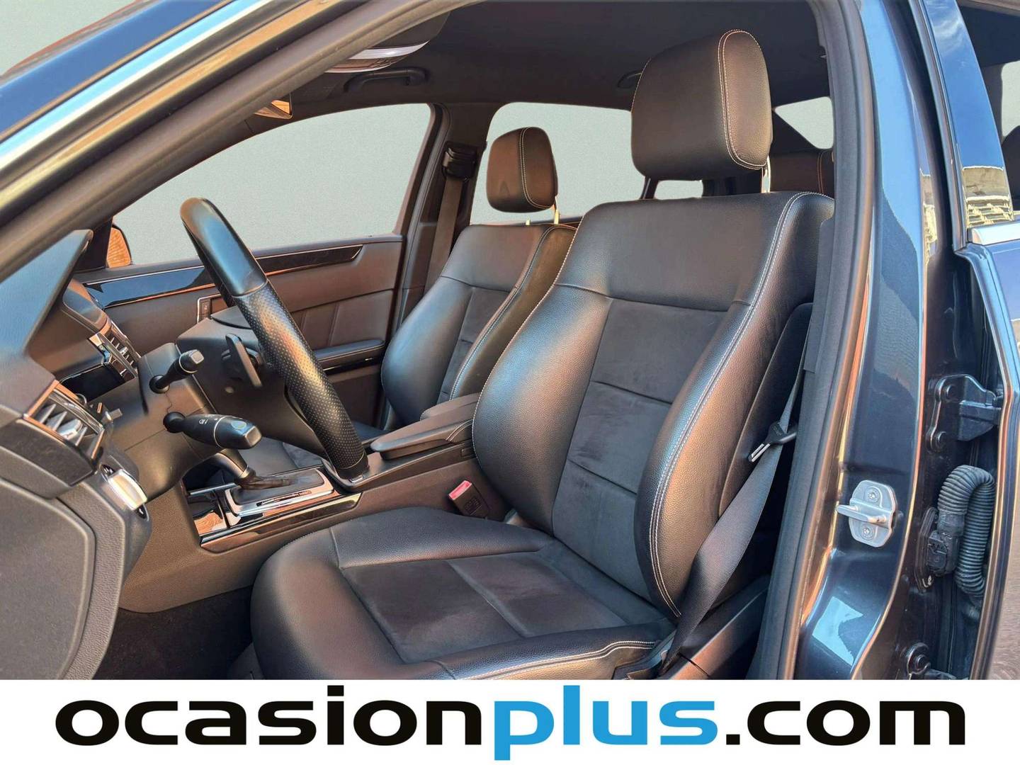 Foto asientos delanteros Mercedes Clase E Mercedes Clase E E 220 CDI Blue Efficiency Avantgarde (170 CV) Pack AMG