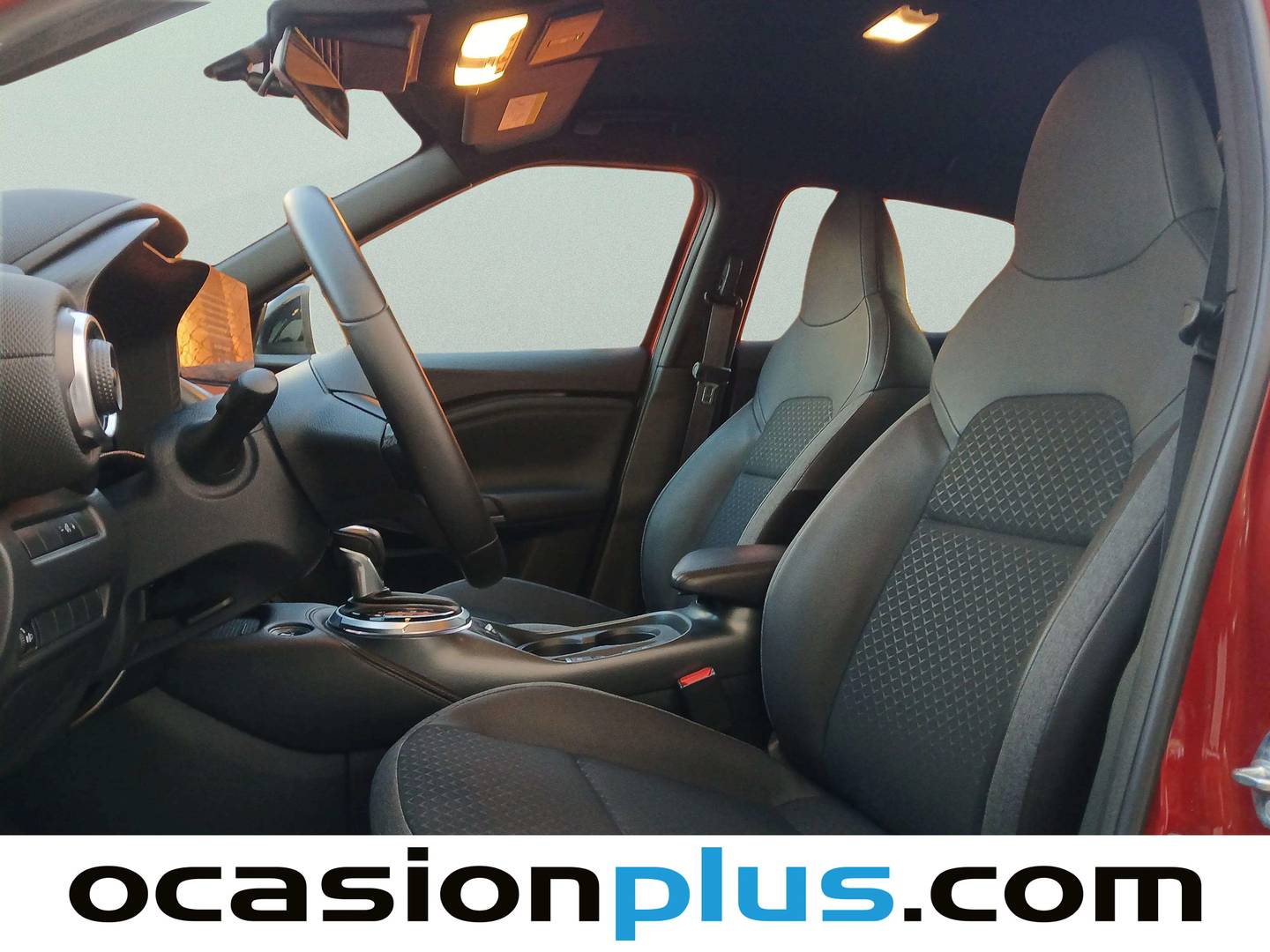 Foto asientos delanteros Nissan JUKE Nissan Juke 1.6 Hybrid N-Connecta Auto (143 CV)