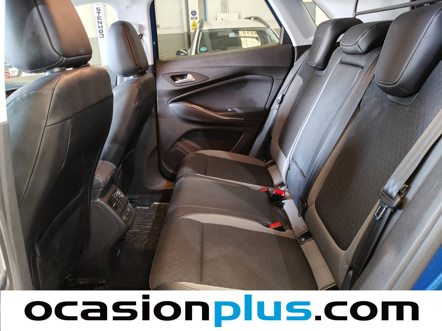 Foto asientos traseros Opel Grandland X Opel Grandland X 1.6 Turbo Ultimate Auto (181 CV)