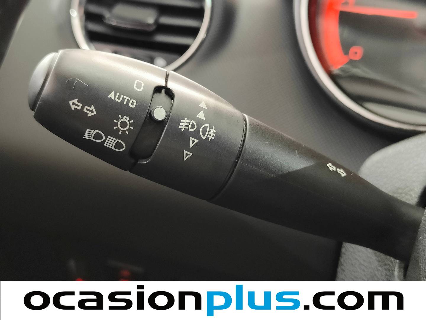 Equipamiento del Peugeot 308 Peugeot 308 1.6 e-HDI Active FAP (115 CV)