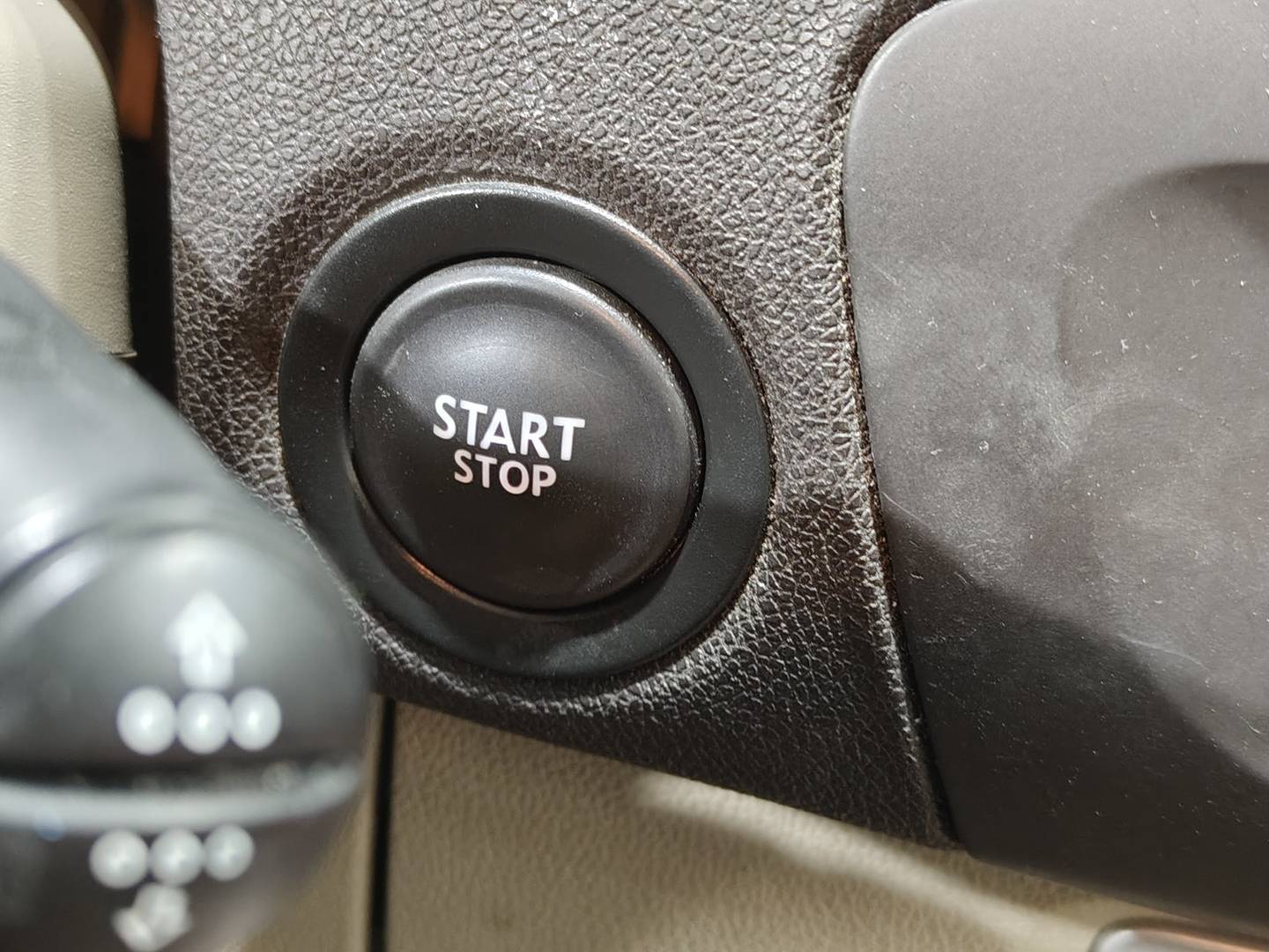 Foto Renault Scénic Renault Scenic 2.0 Privilege CVT  (142 CV)