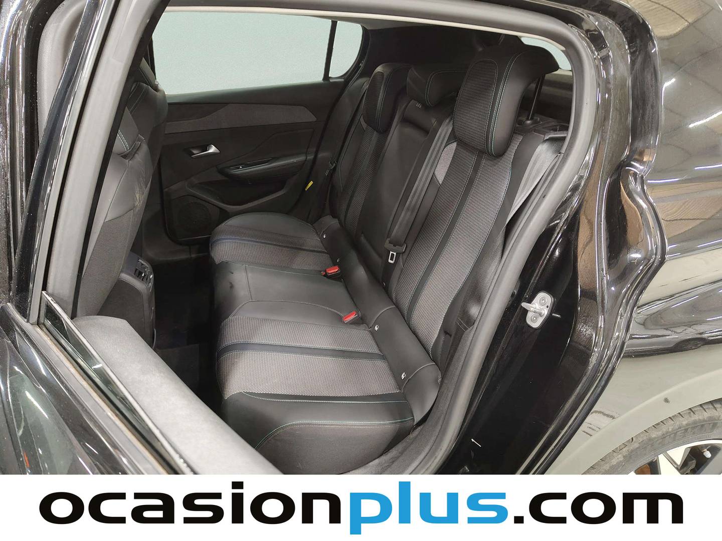 Foto asientos traseros Peugeot 308 Peugeot 308 PureTech 130 S&S Allure EAT8 (130 CV)