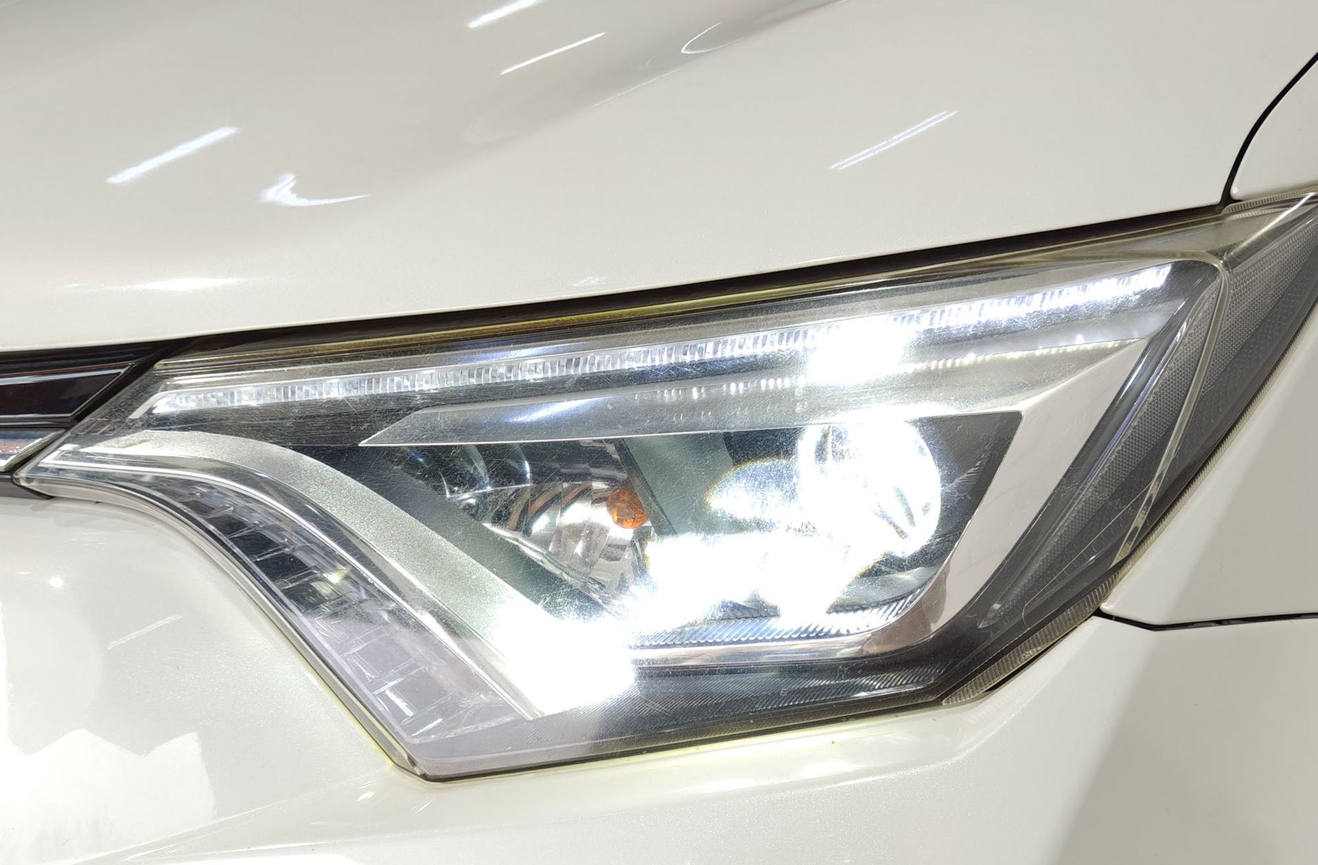 Toyota RAV4 2.5l hybrid Advance Pack Drive 2WD - foto 14