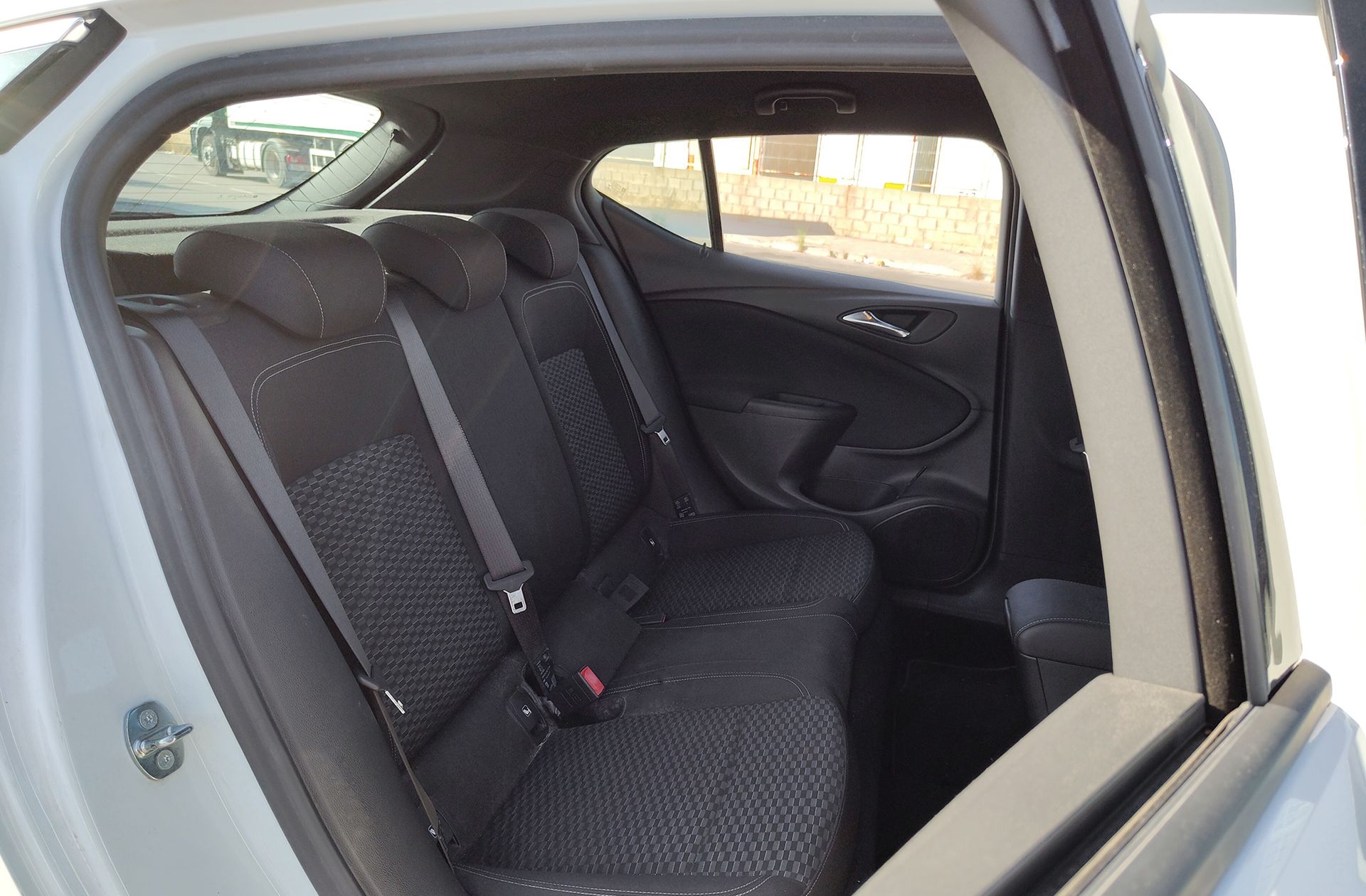 Opel Astra 1.4 Turbo Dynamic - foto 16