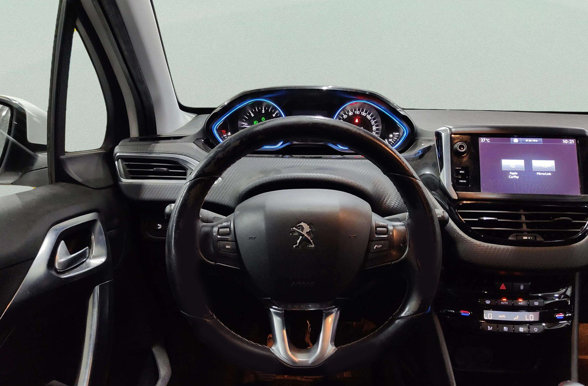 Peugeot 2008 BlueHDi 120 Allure - foto 22