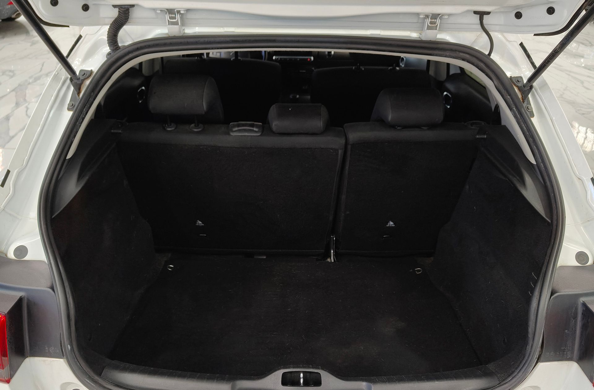 Citroën C4 Cactus PureTech 110 Shine - foto 15