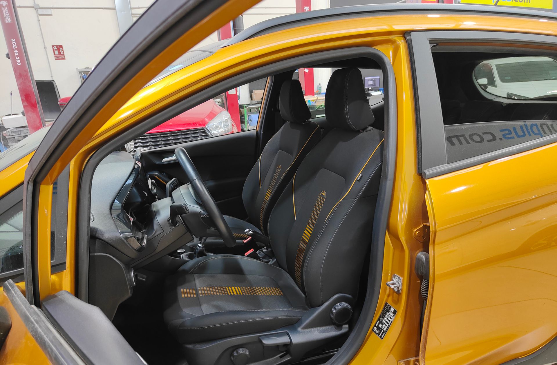 Ford Fiesta 1.0 EcoBoost Active - foto 10