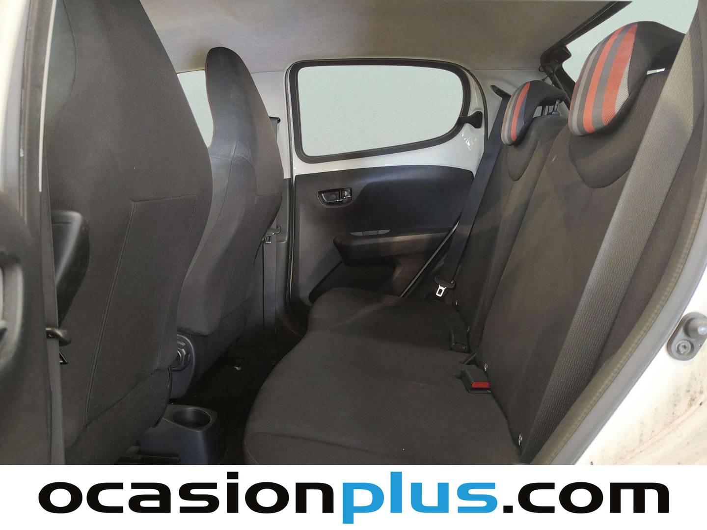 Foto asientos traseros Peugeot 108 Peugeot 108 1.0 VTi Collection (72 CV)