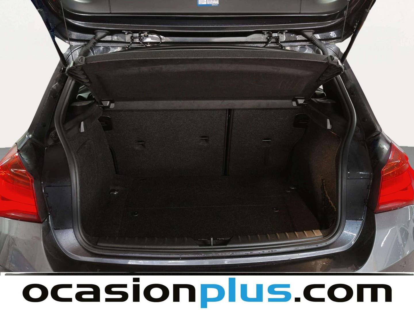 Fotos maletero BMW Serie 1 BMW Serie 1 M135i (326 CV)