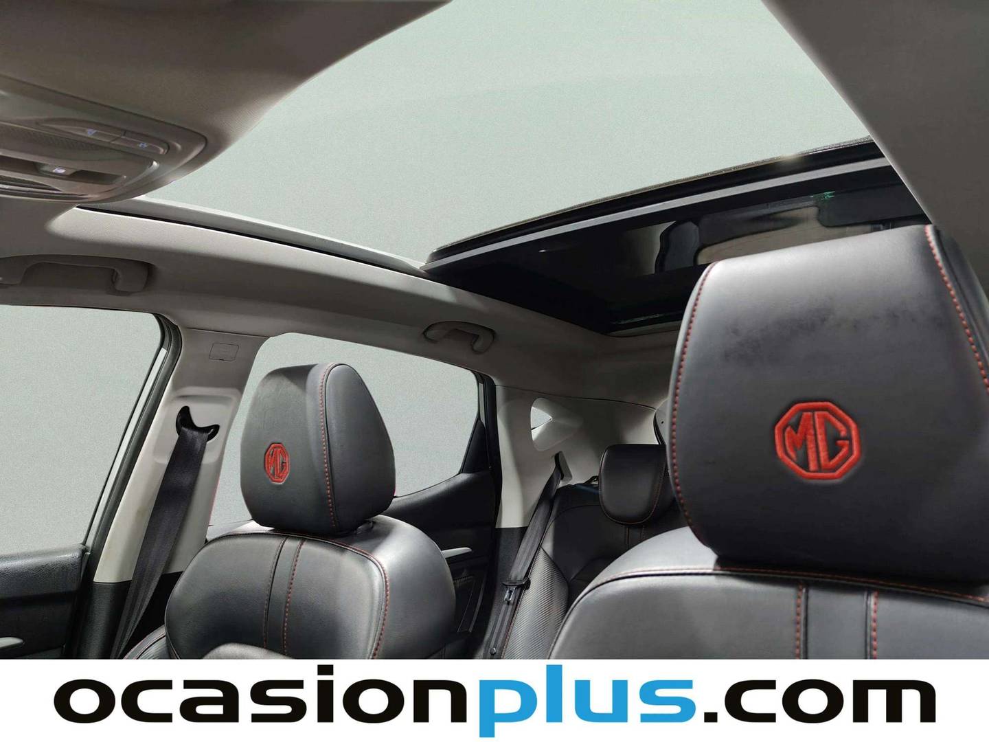 Extras y acabados del MG ZS MG ZS 1.0T Luxury (111 CV)