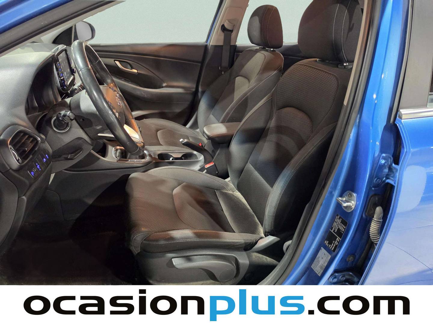 Foto asientos delanteros Hyundai i30 Hyundai i30 1.0 TGDI Tecno (120 CV)