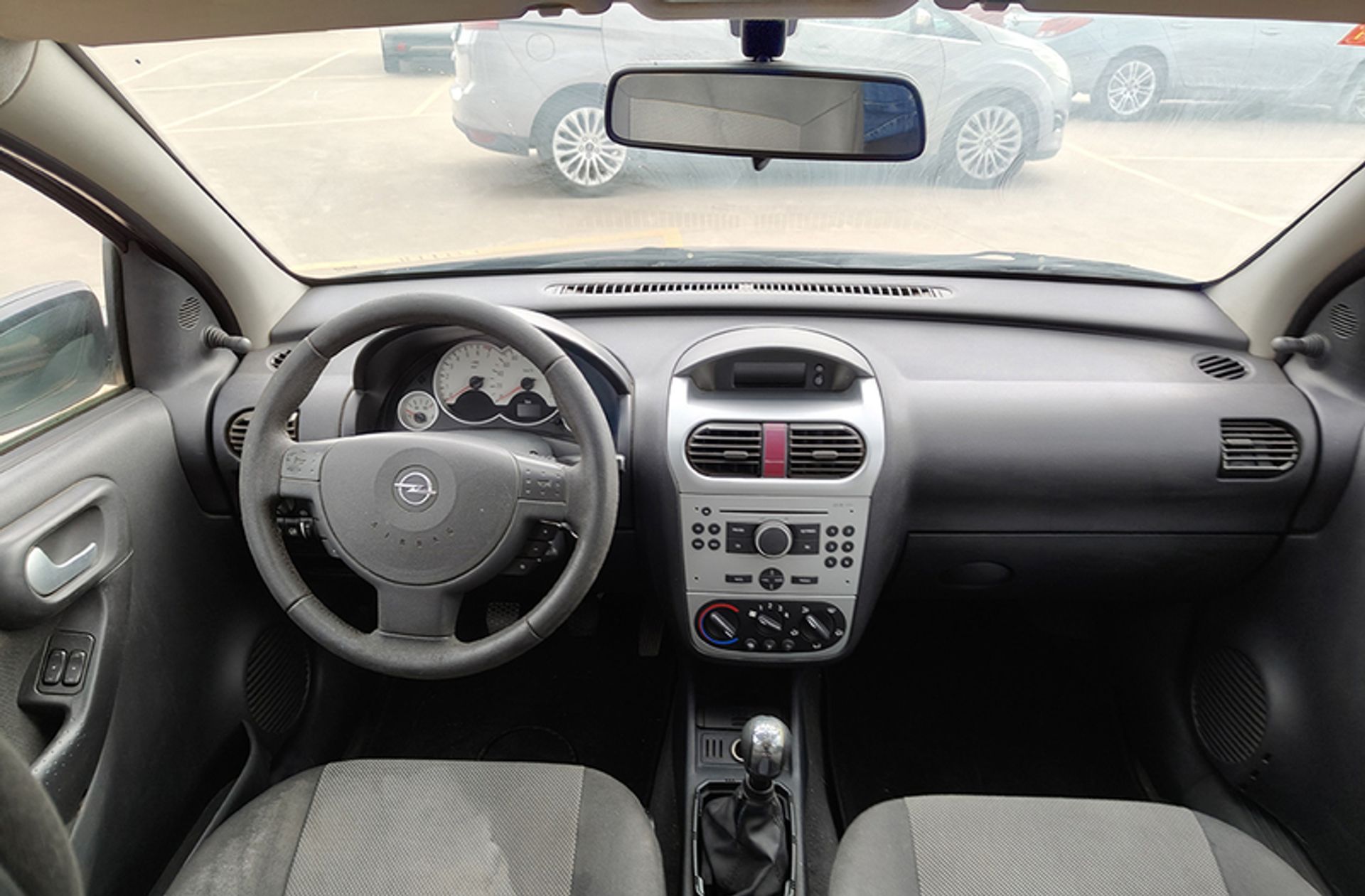 Opel Corsa 1.2 16v Silverline Base - foto 6