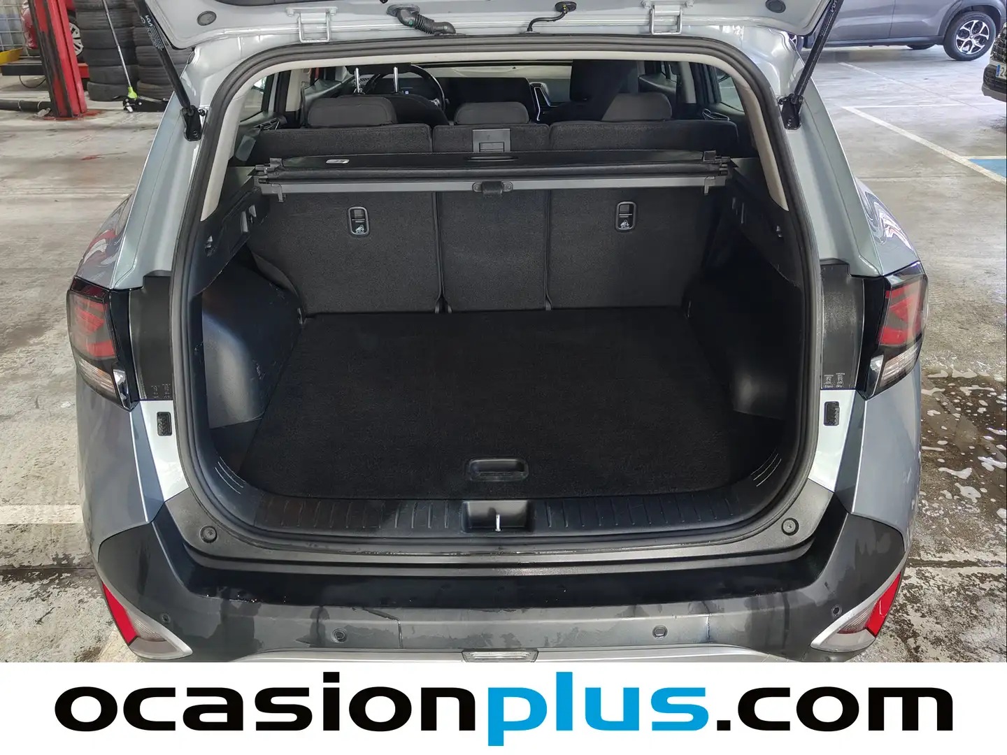 Foto KIA Sportage Kia Sportage 1.6 CRDi MHEV Business 4x2 (136 CV)