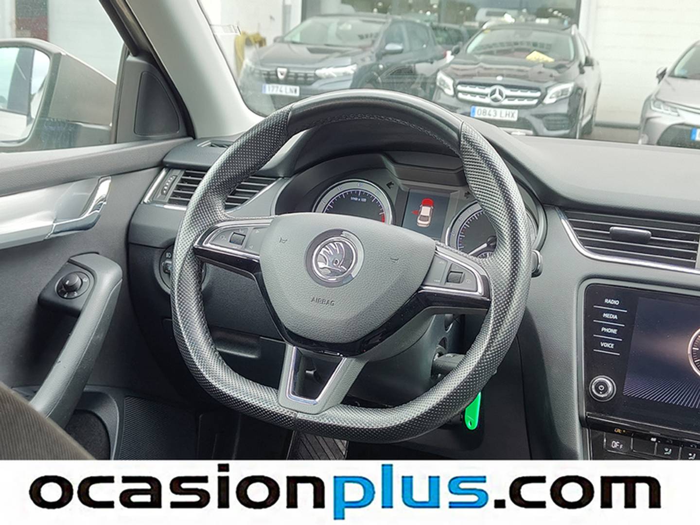 Skoda Octavia Skoda Octavia 1.0 TSI Ambition DSG (115 CV) automático