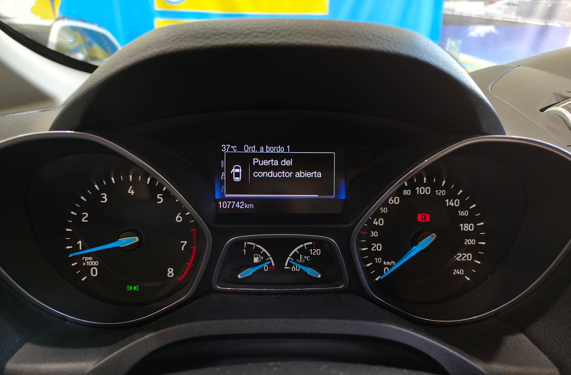 Ford C-Max 1.5 EcoBoost Titanium - foto 24