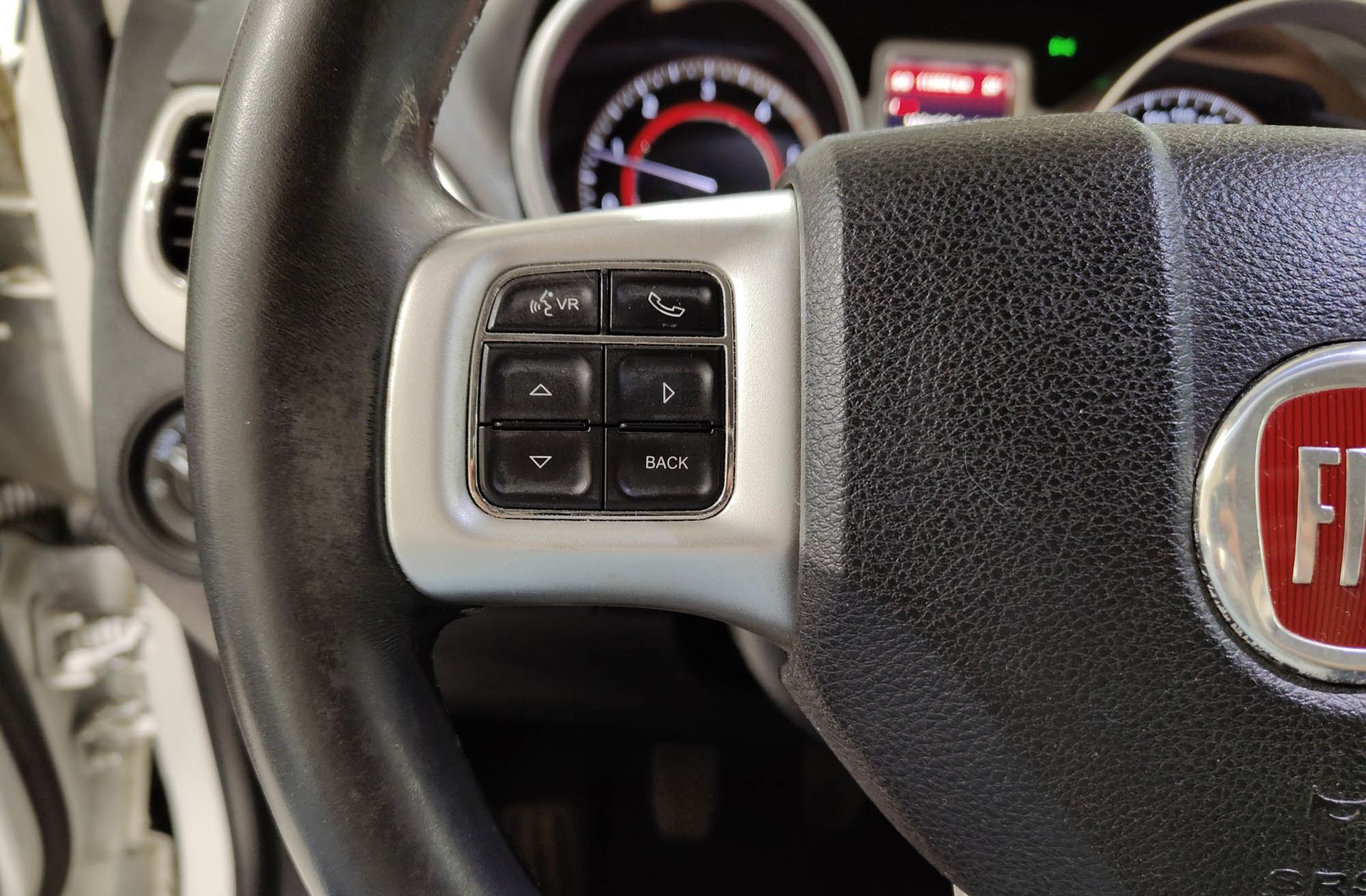 Fiat Freemont 2.0 16v Diesel Black Code 7 plazas - foto 26