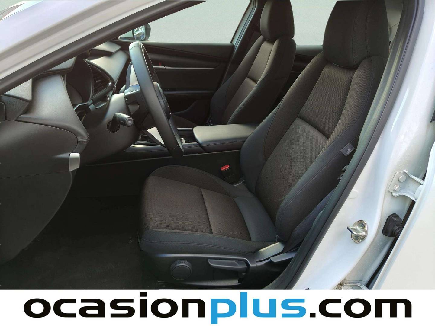 Foto asientos delanteros Mazda Mazda3 Mazda Mazda 3 2.5L E-SKY G MHEV Prime-line (140 CV)