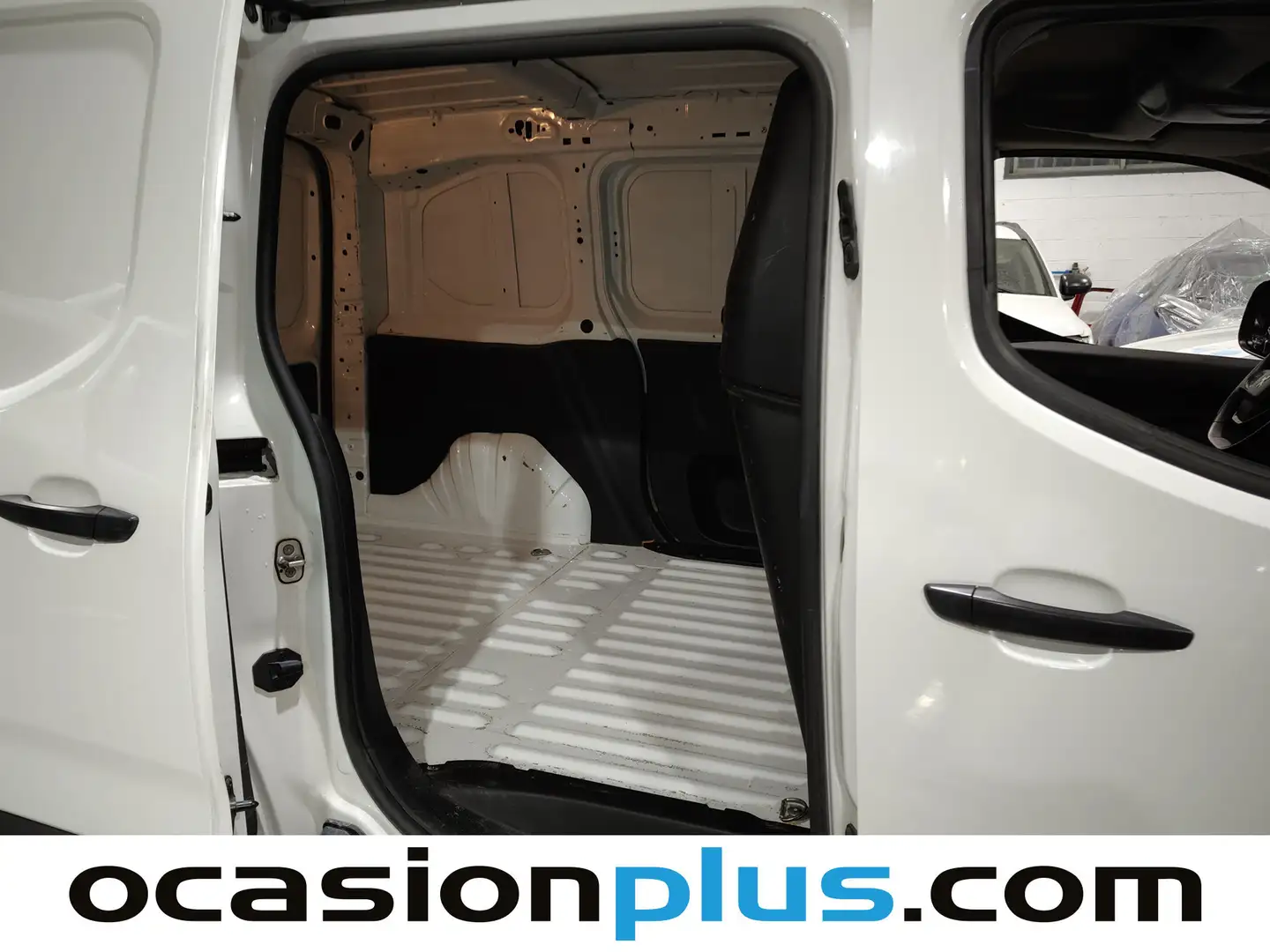 Foto Peugeot Partner Peugeot Partner BlueHDi 100 S&S Pro Standard 600kg (98 CV)