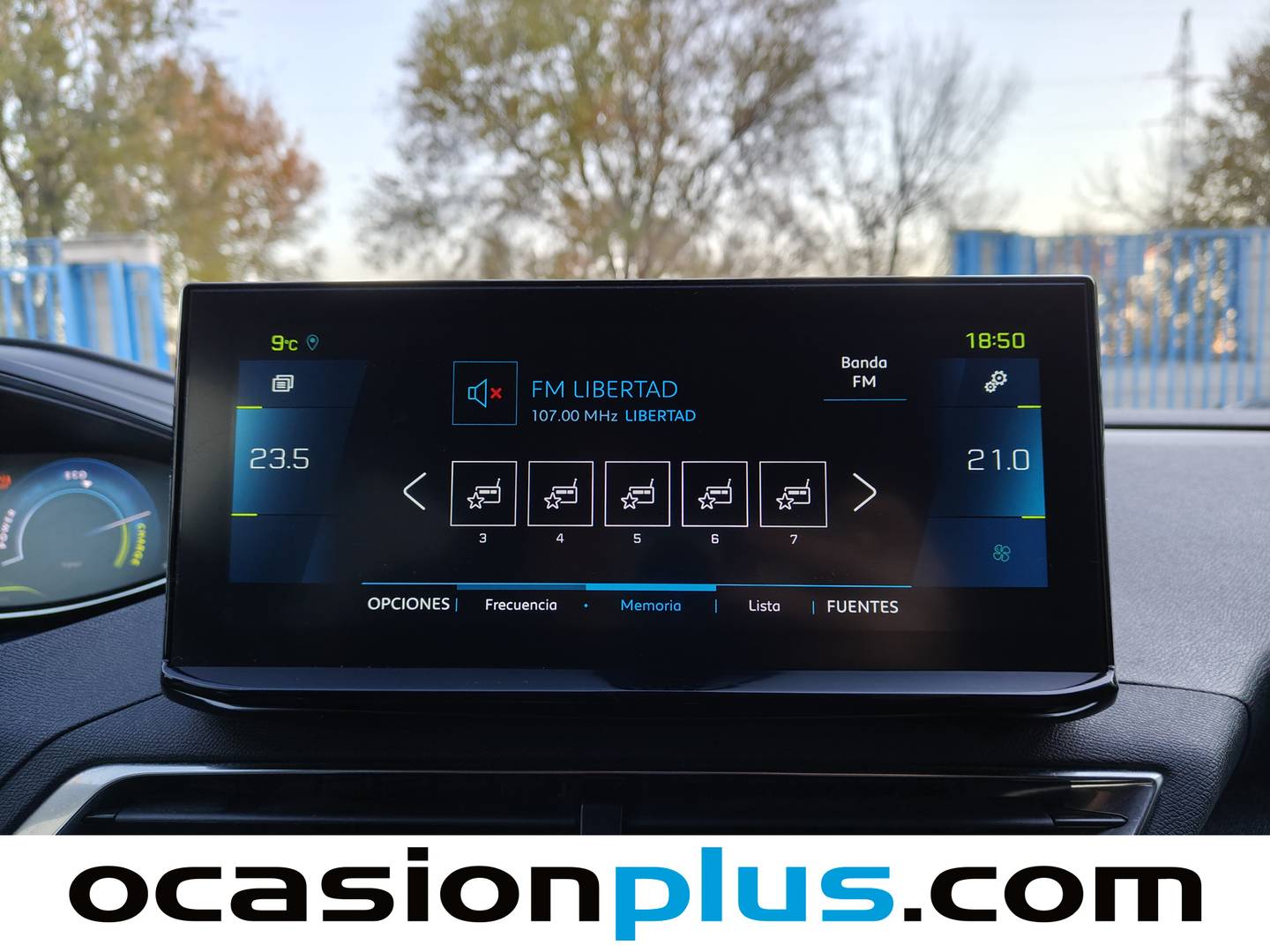 Foto Peugeot 3008 Hybrid Peugeot 3008 Hybrid 300 Allure Pack e-EAT8 (300 CV)