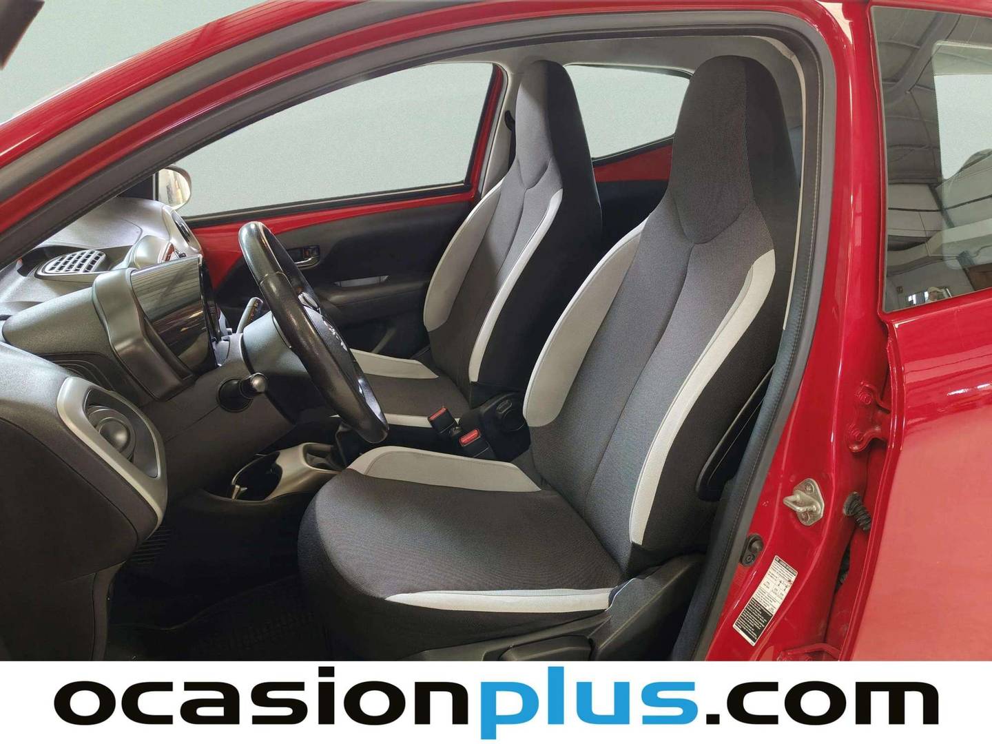 Foto asientos delanteros Toyota Aygo Toyota Aygo 1.0 70 x-play (69 CV)