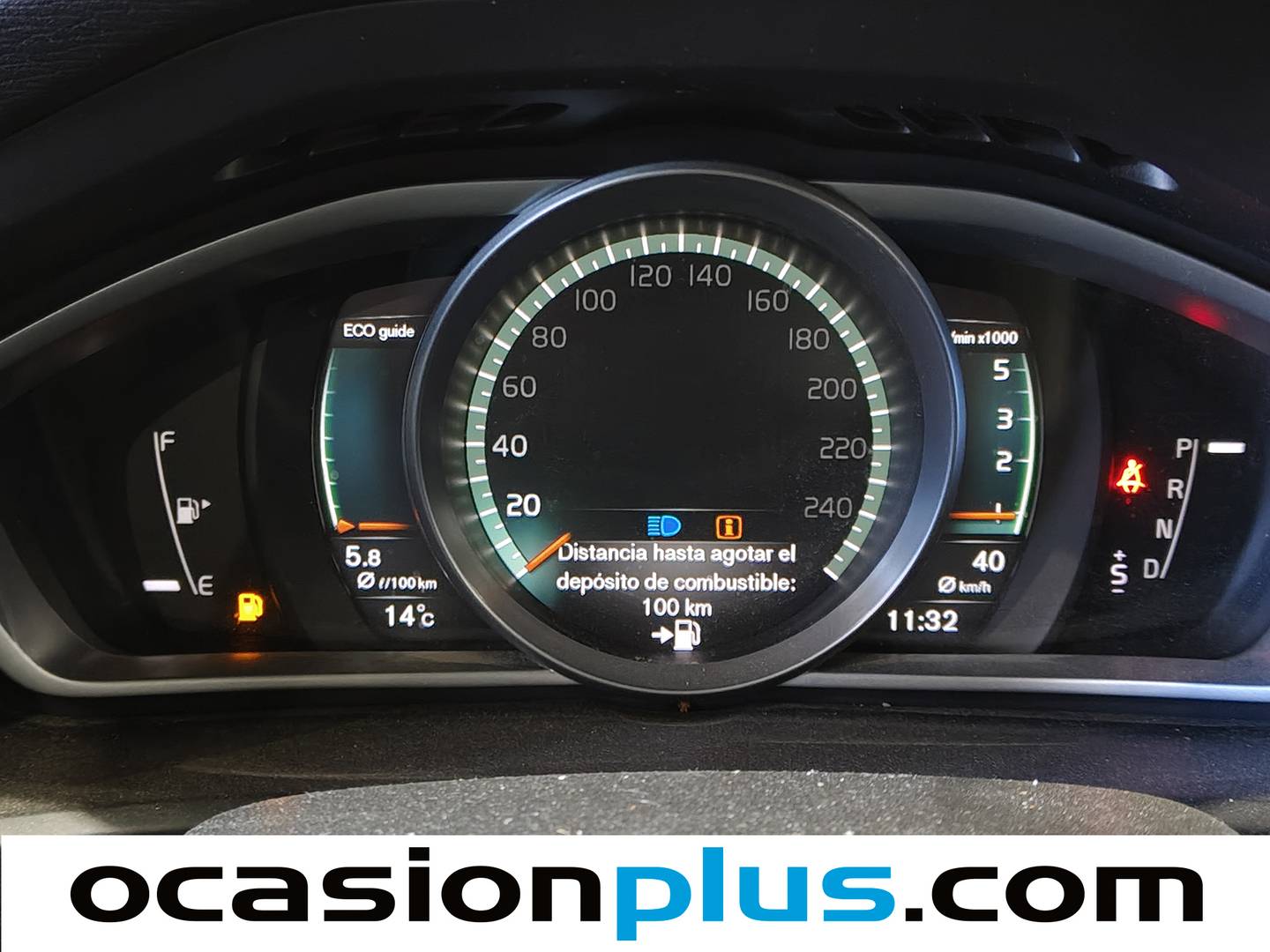 Foto Volvo V40 Volvo V40 D3 Momentum Auto (150 CV)