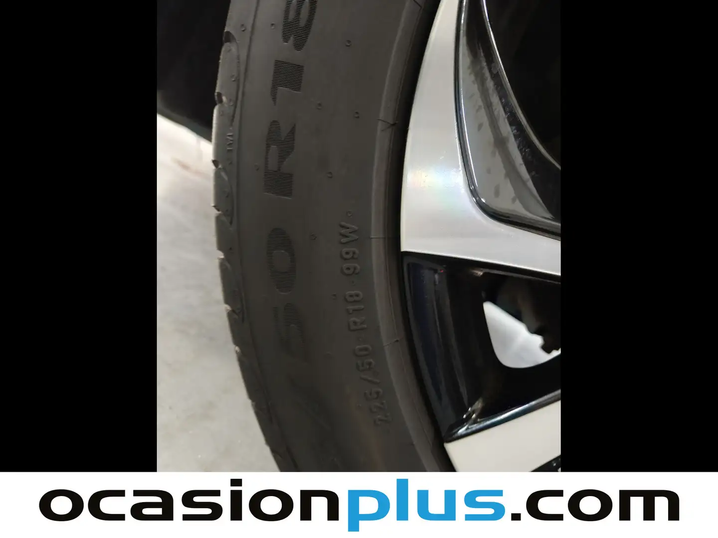 Foto Toyota C-HR Toyota C-HR 1.8 125H Advance (122 CV)