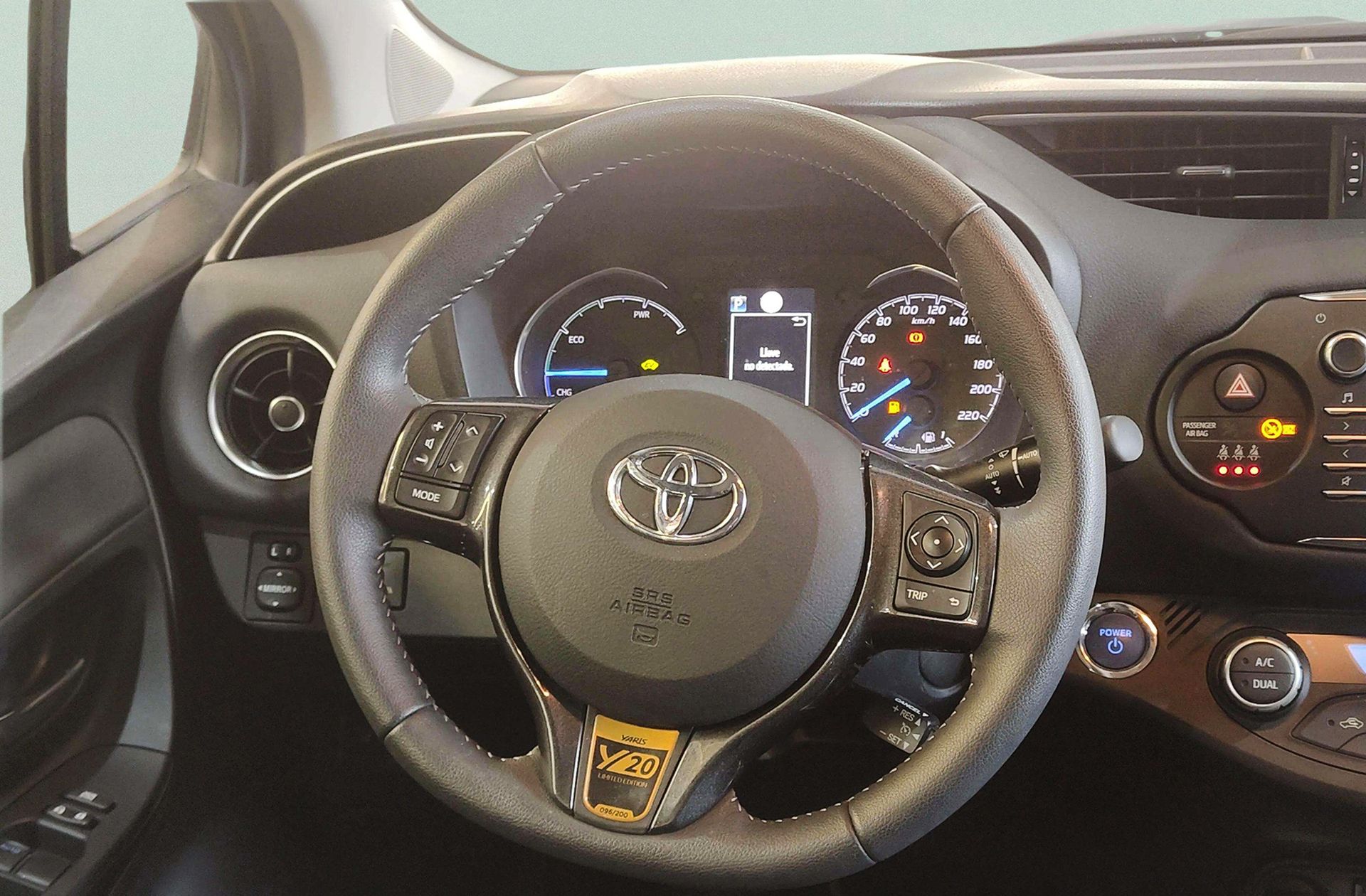 Toyota Yaris 1.5 100H Feel 20 Aniversario - foto 17