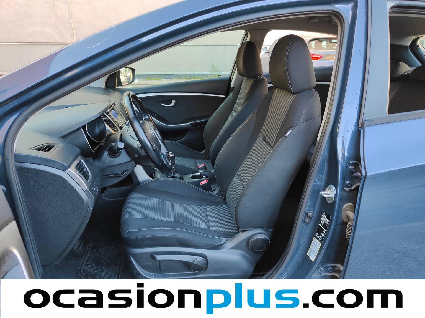 Foto asientos delanteros Hyundai i30 Hyundai i30 1.4 CRDI 25 Aniversario (90 CV)