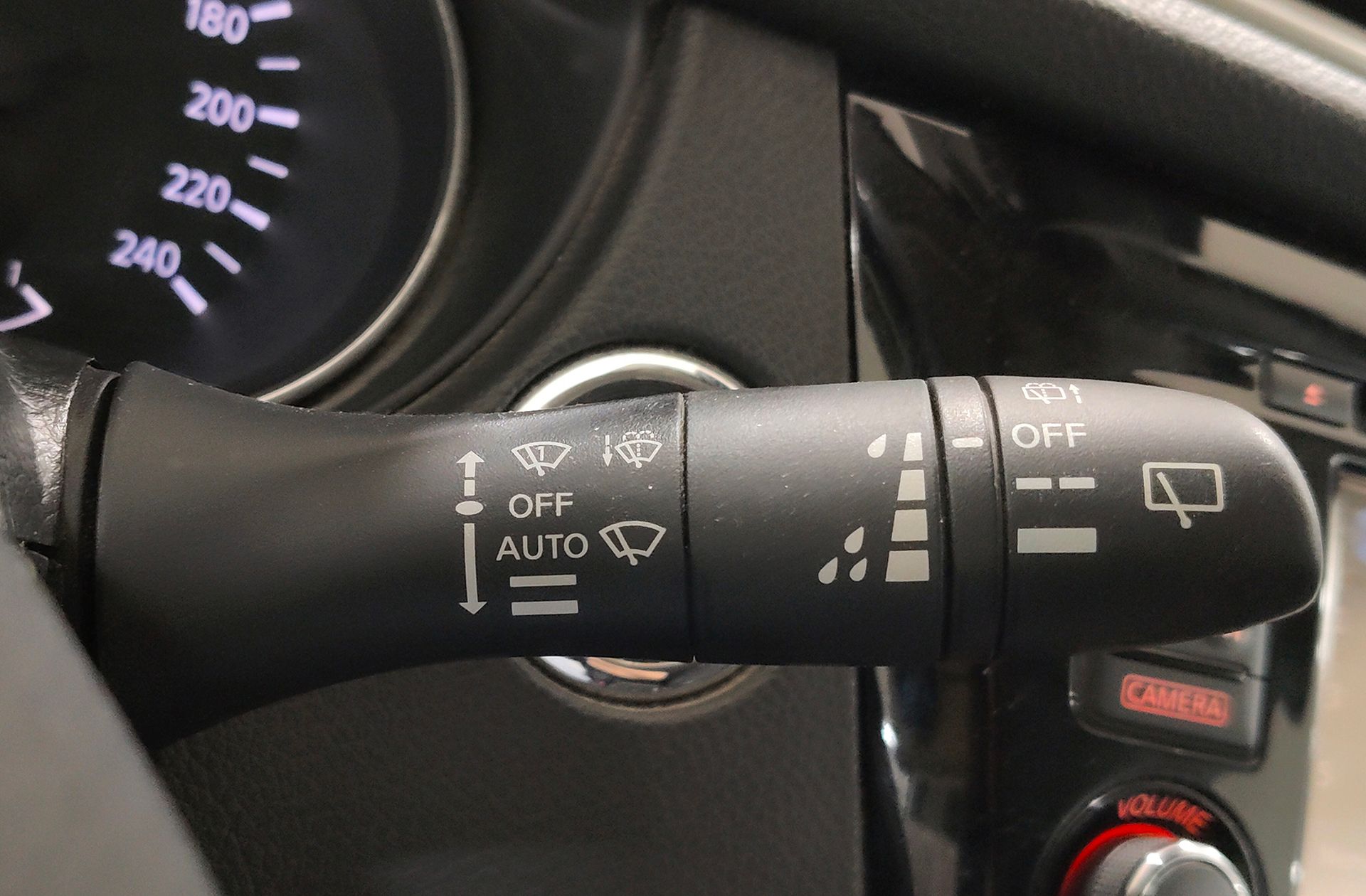 Nissan Qashqai DIG-T 115 N-Connecta 4x2 - foto 26