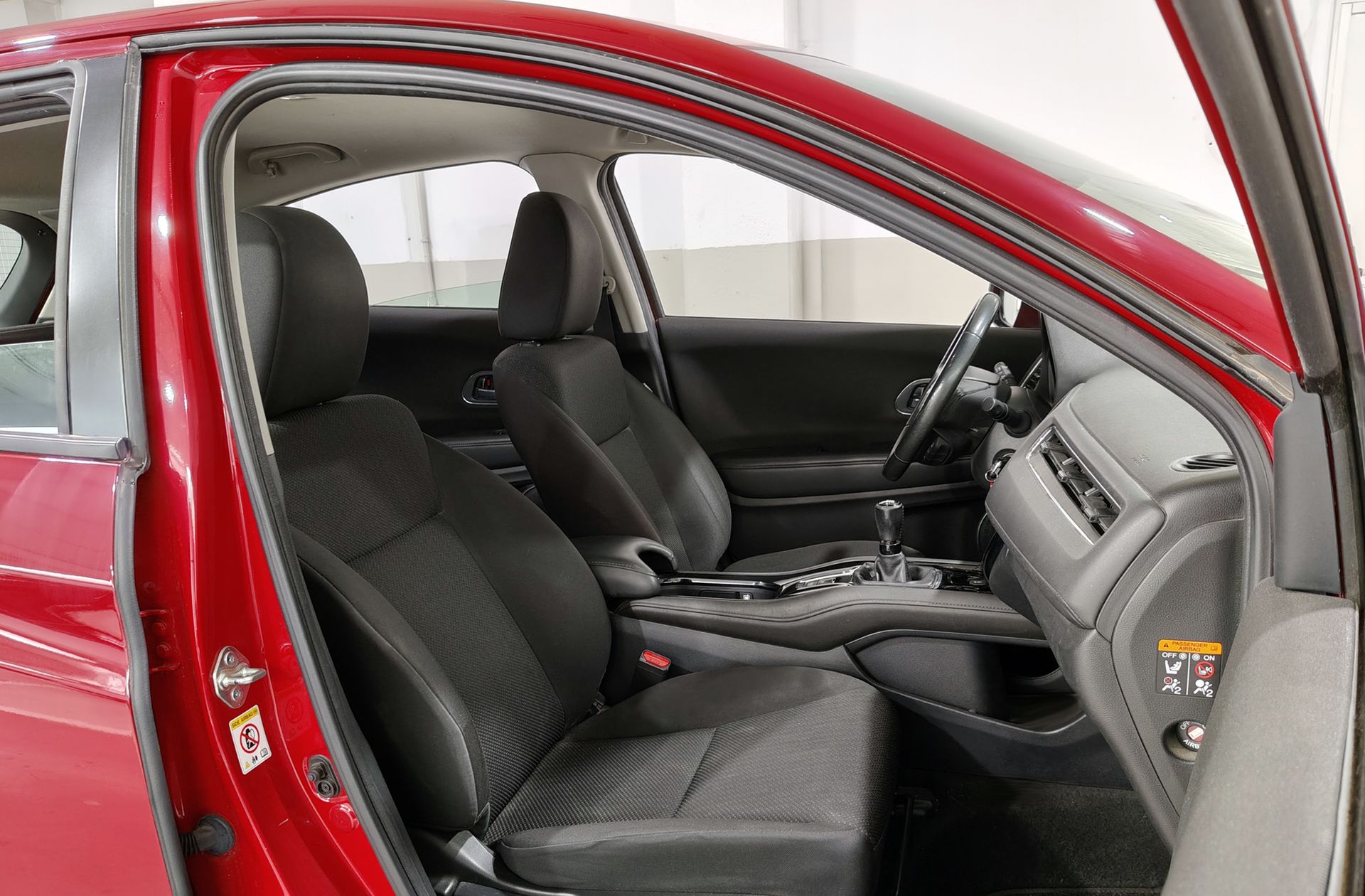 Honda HR-V 1.5 i-VTEC Elegance - foto 17