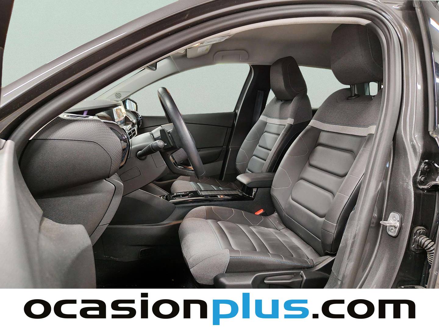 Foto asientos delanteros Citroën C4 Citroën C4 Hybrid 136 e-DCS6 Max (136 CV)