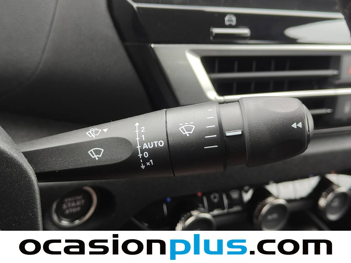 Foto Citroën C4 Citroen C4 PureTech 130 S&S Plus (131 CV)