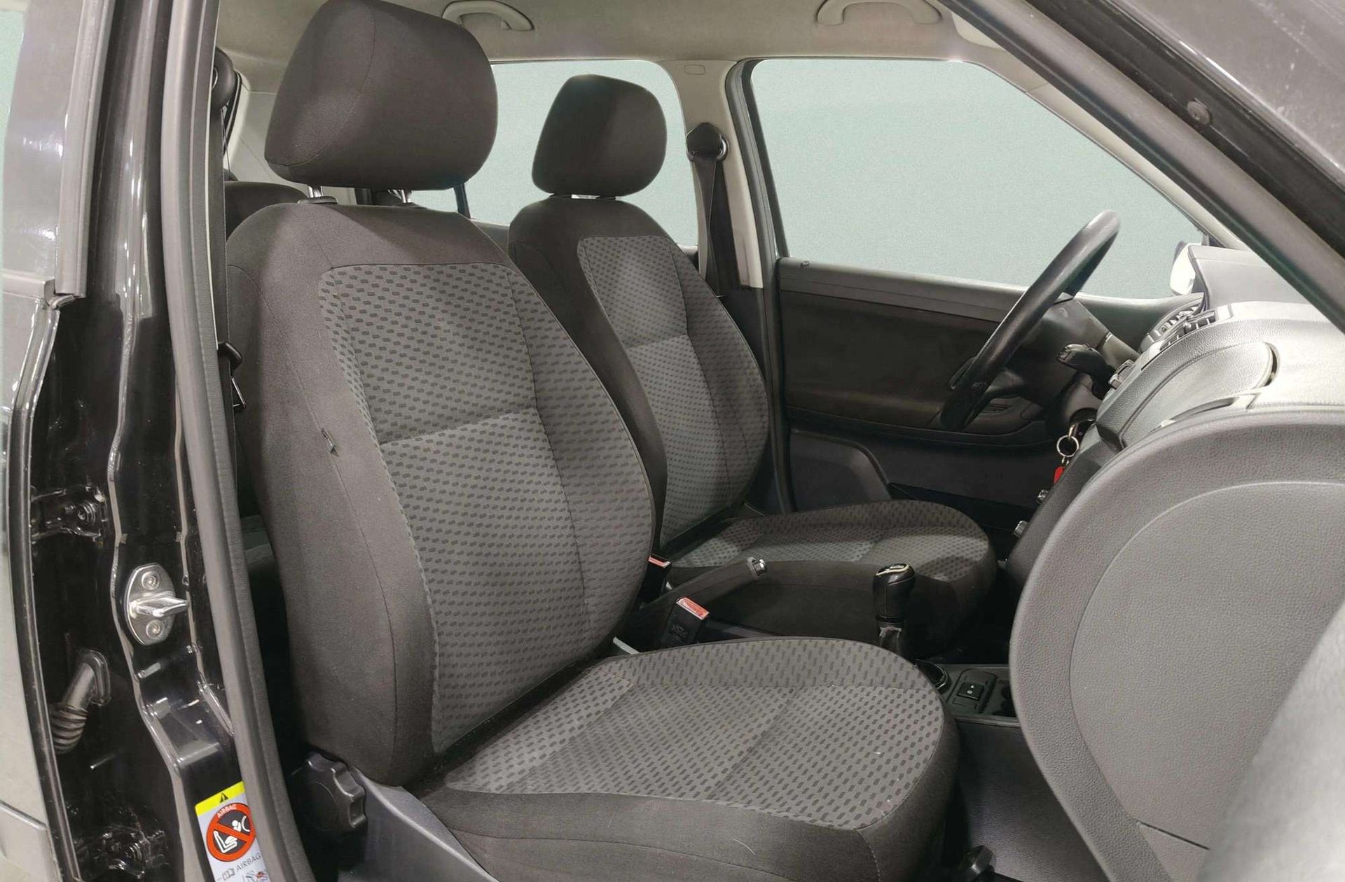 Škoda Fabia 1.2 12v Ambition - foto 14