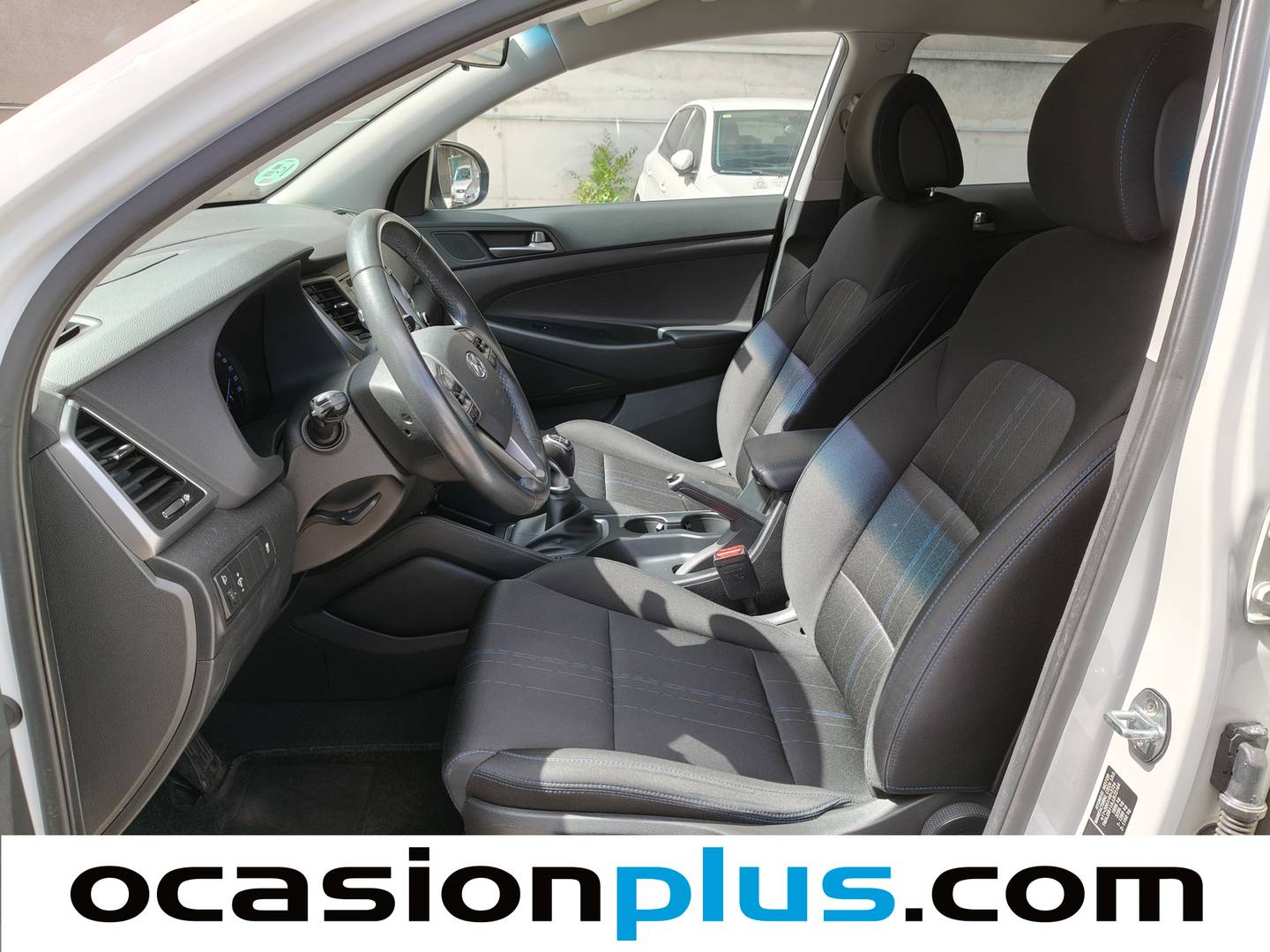 Foto asientos delanteros Hyundai Tucson Hyundai Tucson 1.6 GDI BlueDrive Essence 4x2 (131 CV)