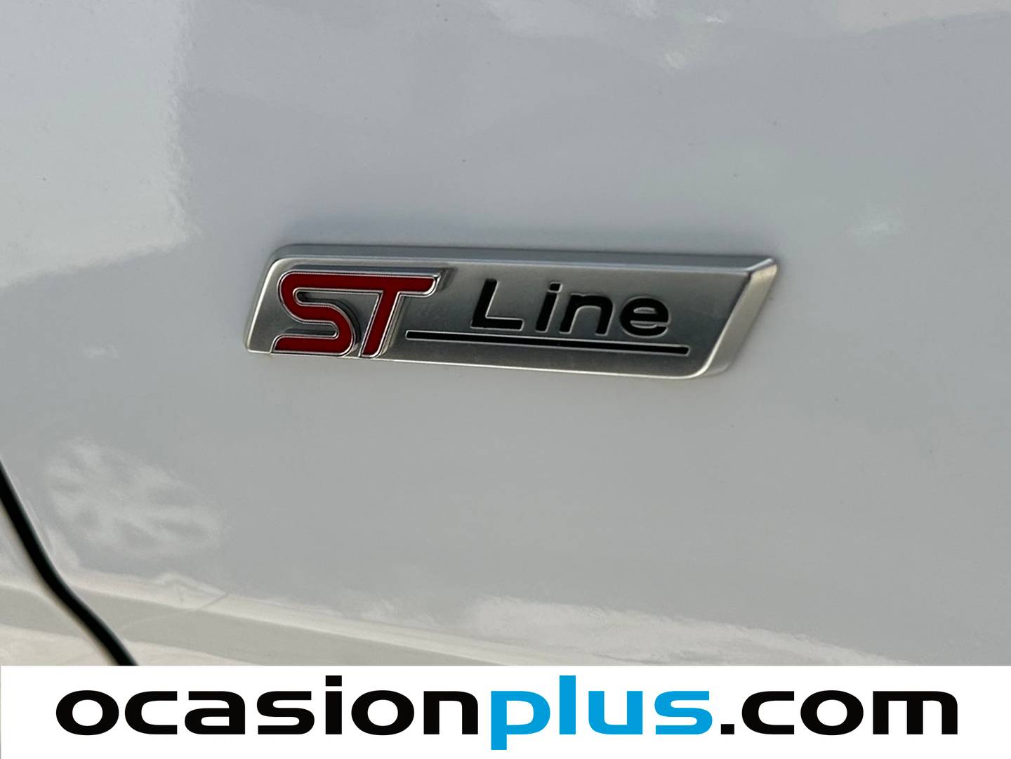 Extras y acabados del Ford EcoSport Ford EcoSport 1.0T EcoBoost S&S ST Line (125 CV)