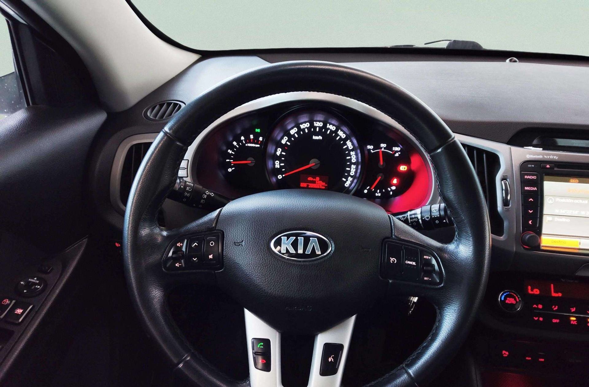 Kia Sportage 1.7 CRDi VGT x-Tech Eco-Dynamic 4x2 - foto 22